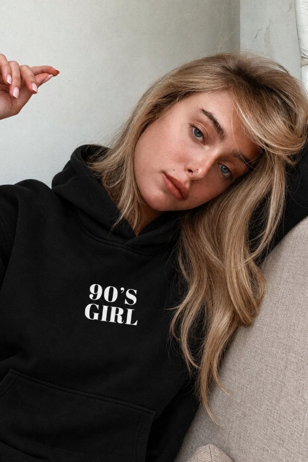 Kadın Oversize Hoodie 90’s Girl Baskılı Siyah – Kapüşonlu, Kanguru Cepli, 3 İplik Polar