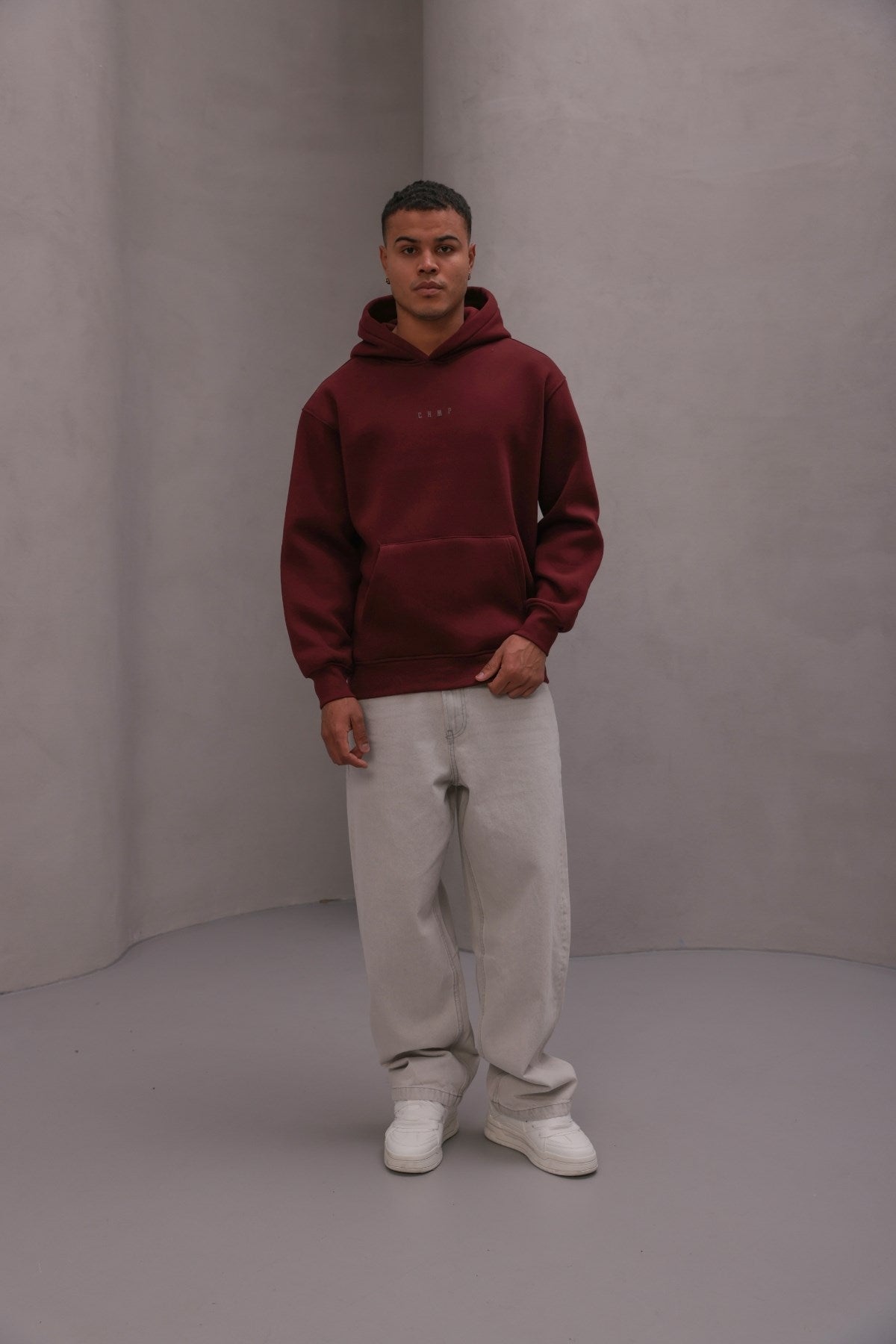 Erkek Oversize Sweatshirt Hoodie CHMP Yazlı Baskılı Bordo – Kapüşonlu, 3 İplik Polar, Kanguru Cepli