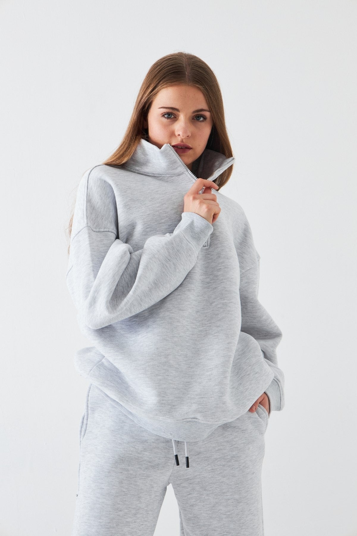 Unisex Oversize Sweatshirt Basic Gri – Yarım Fermuar Dik Yaka, 3 İplik Şardonlu Polar