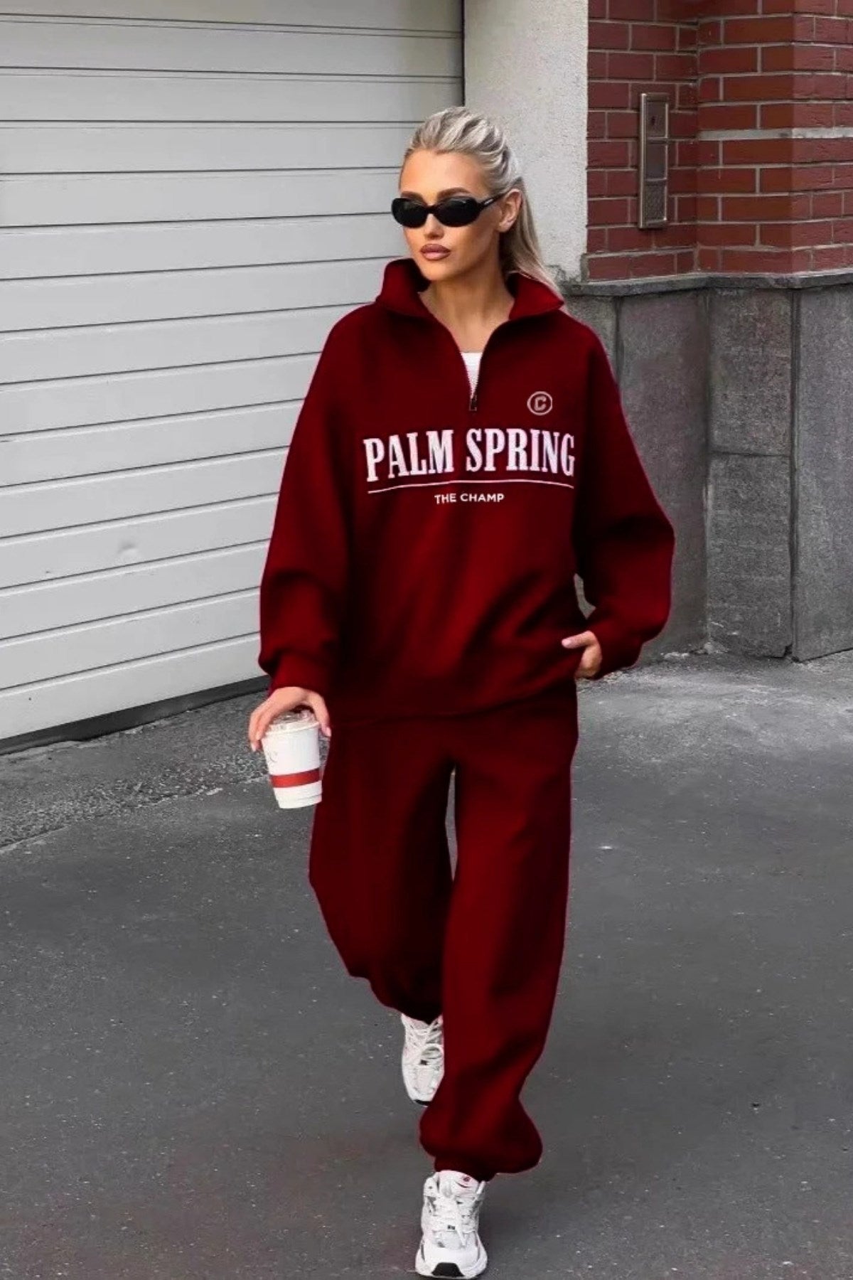Kadın Bordo Yarım Fermuarlı Sweatshirt – Palm Spring Baskılı Oversize Spor Şehir Stili  Alternatifler: