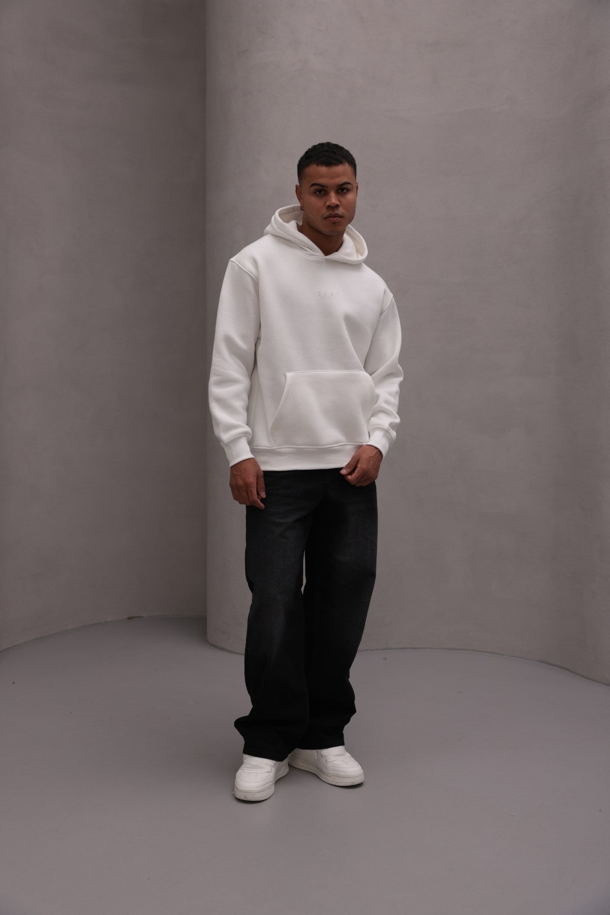 Erkek Oversize Sweatshirt Hoodie CHMP Yazlı Baskılı Beyaz – Kapüşonlu, 3 İplik Polar, Kanguru Cepli