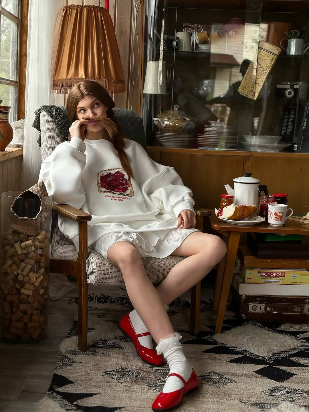 Kadın Oversize Sweatshirt Elbise  Bakery Reçelli Tost Baskılı Beyaz – Bisiklet Yaka, 3 İplik Polar