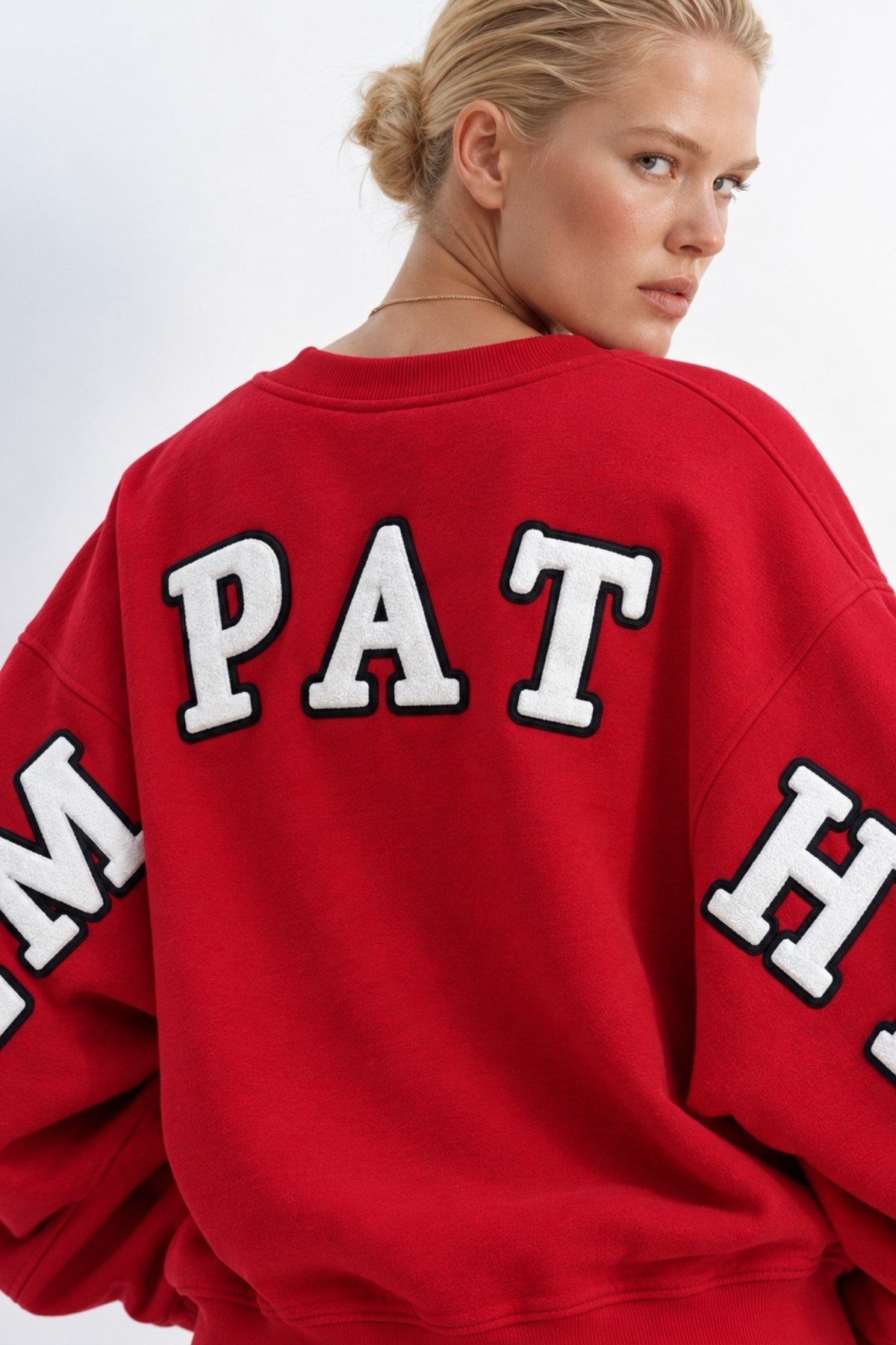 Kadın Oversize Sweatshirt Empathy 3D Baskılı Kırmızı – Bisiklet Yaka, 3 İplik Şardonlu Polar