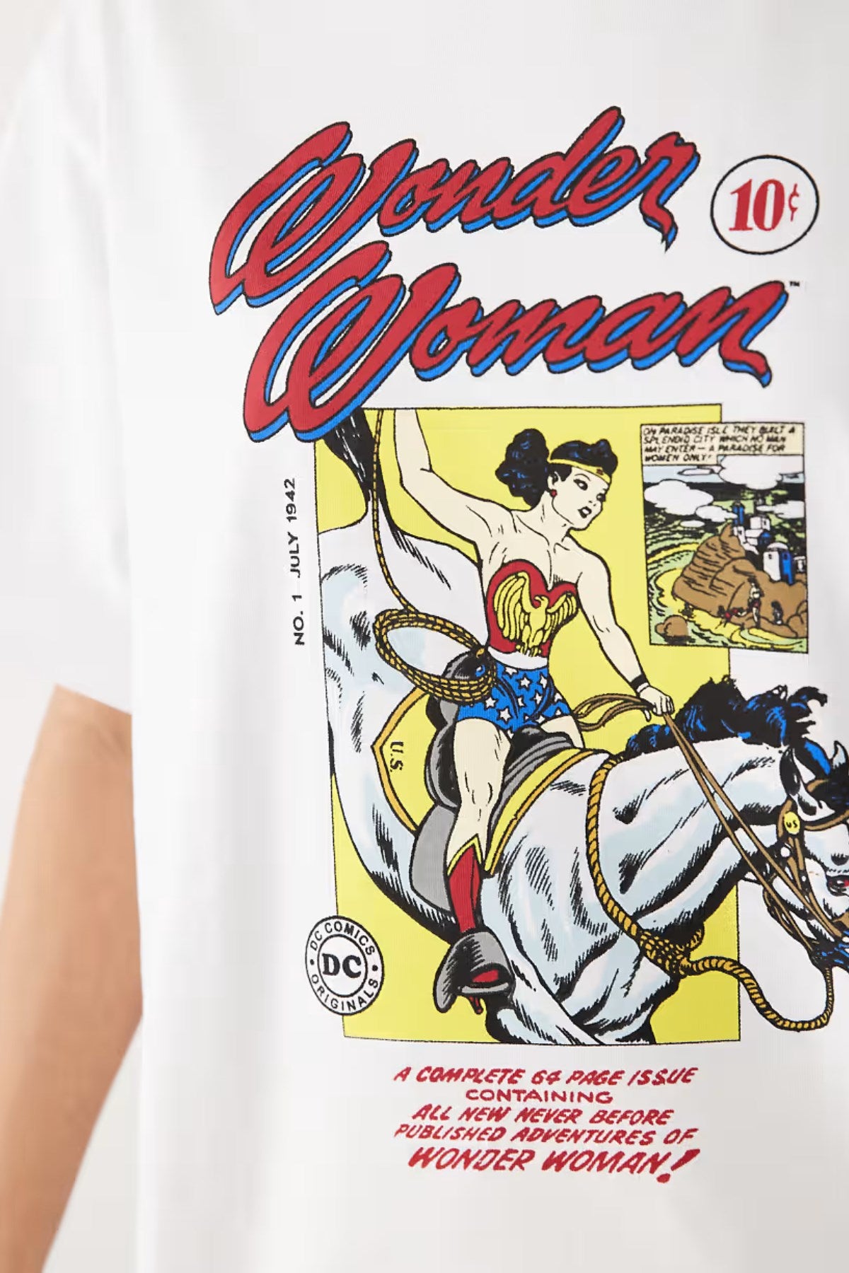 Kadın Oversize Tişört Comic Wonder Baskılı Beyaz – Bisiklet Yaka, Rahat Kalıp, %100 Pamuk