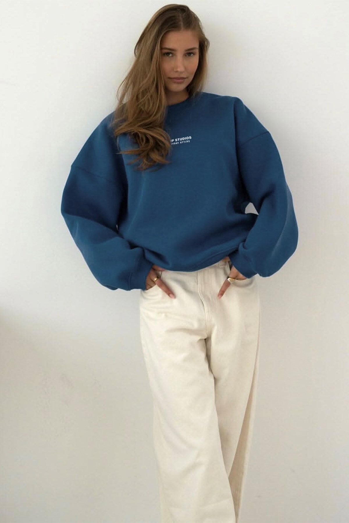 Kadın Oversize Sweatshirt CHMP STUDIOS Marine – Bisiklet Yaka, 3 İplik Şardounlu Polar