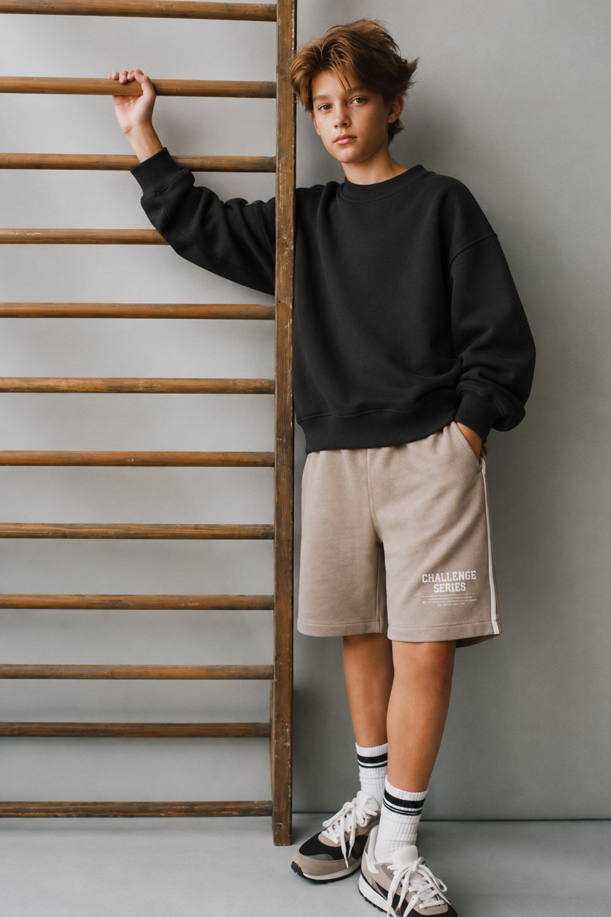 Erkek Çocuk Oversize Sweatshirt Basic Siyah – Bisiklet yaka, 3 iplik şardonlu polar