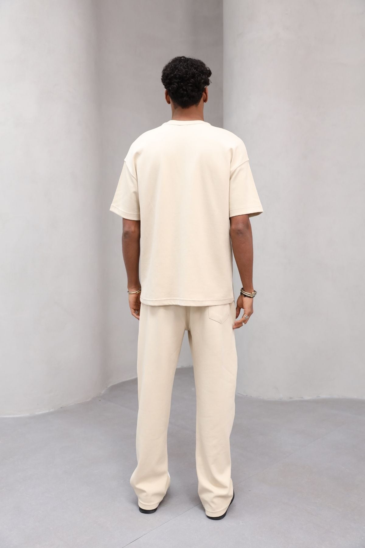 Rahat Kesim Şerit Detaylı Minimal Çizgili Oversize Erkek Günlük Takım