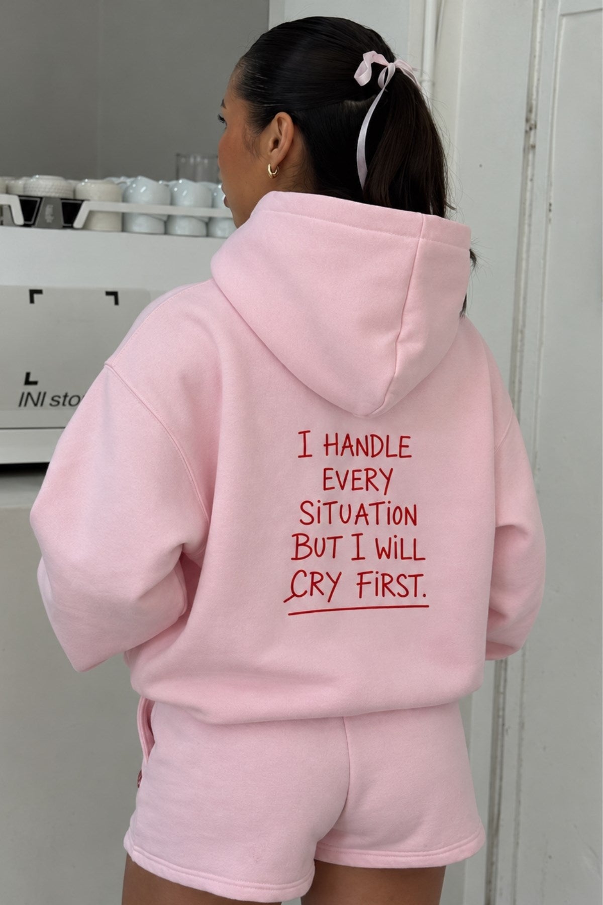 Kadın Oversize Hoodie Cry First Baskılı Pembe – Kapüşonlu, Kanguru Cepli, 3 İplik Şardonlu Polar