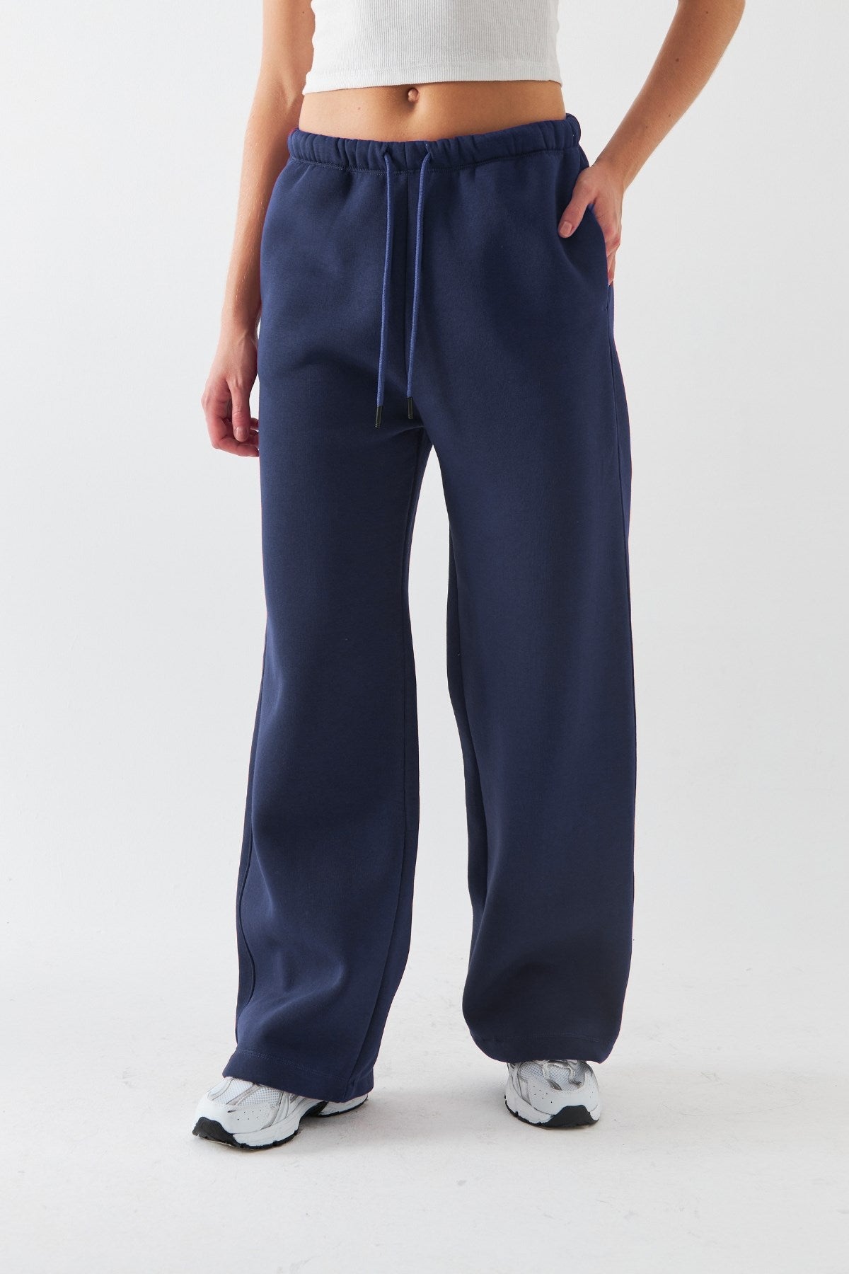 Oversize Unisex Eşofman Altı Marine – 3 İplik Şardonlu Polar, Bol Paça, Cepli Modern Rahat Kesim