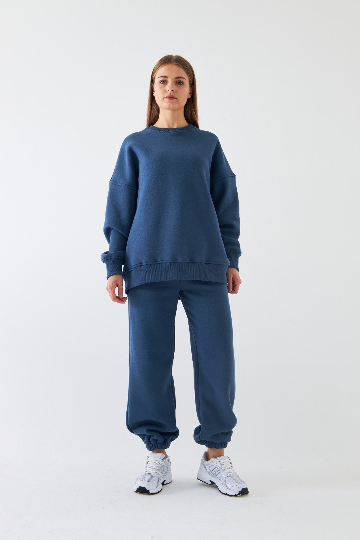 Unisex Oversize Eşofman Takımı Basic Marine – Bisiklet Yaka, Lastikli Paça, 3 İplik Şardonlu Polar