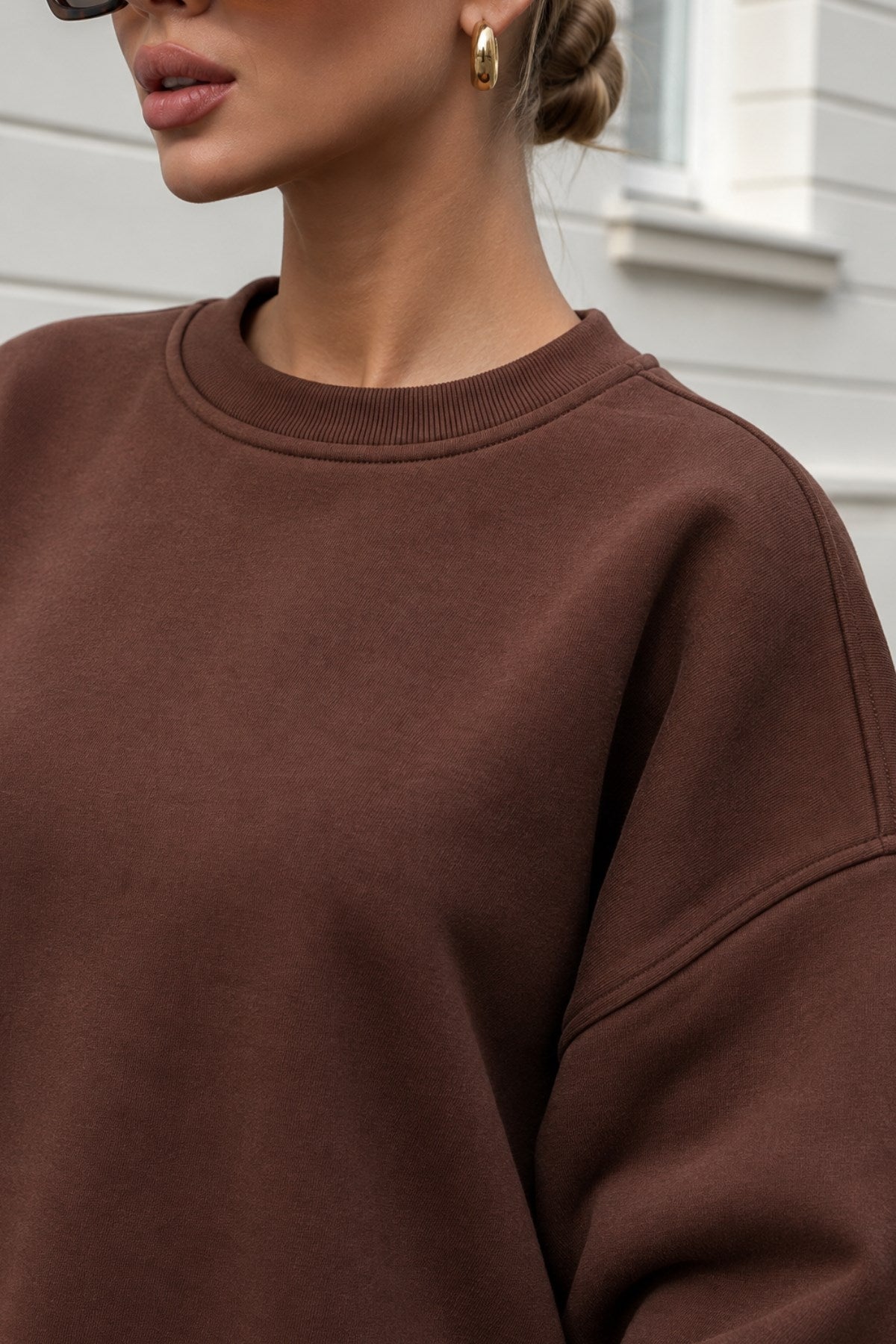 Kadın Oversize Sweatshirt Paradise Varsity Kabartma Baskılı Kahverengi – Bisiklet Yaka, 3 İplik Şardonlu Polar