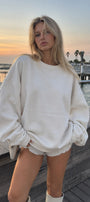 Kadın Oversize Sweatshirt Paris 3D Baskılı Beyaz – Bisiklet Yaka, Kol ve Sırt Baskılı, 3 İplik