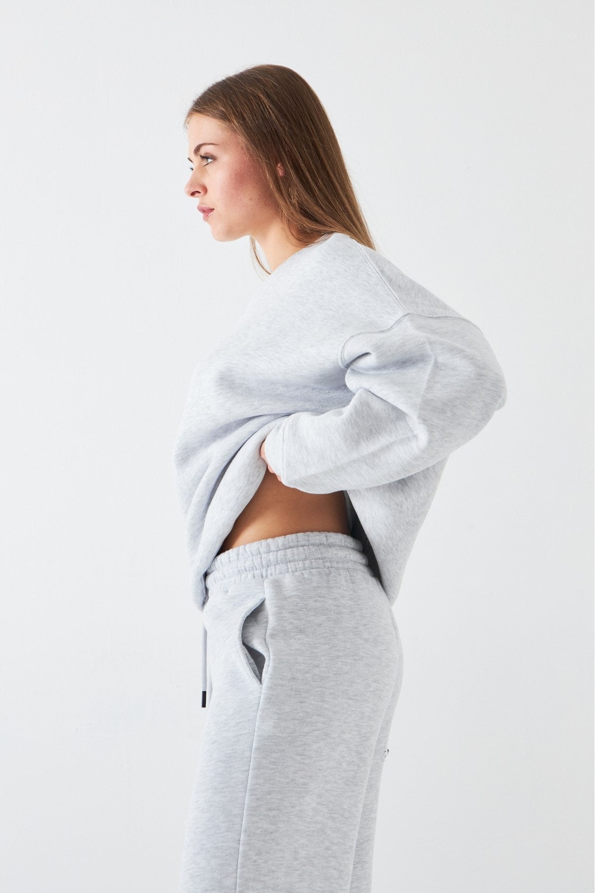 Unisex Oversize Sweatshirt Basic Gri – Bisiklet Yaka, 3 İplik Şardonlu Polar