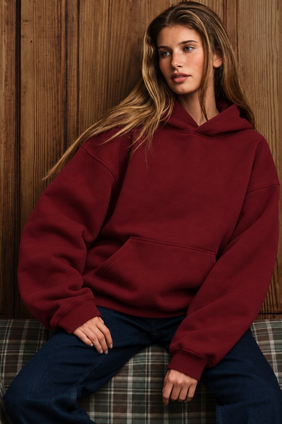Kadın Oversize Hoodie Cry First Baskılı Bordo – Kapüşonlu, Kanguru Cepli, 3 İplik Şardonlu Polar