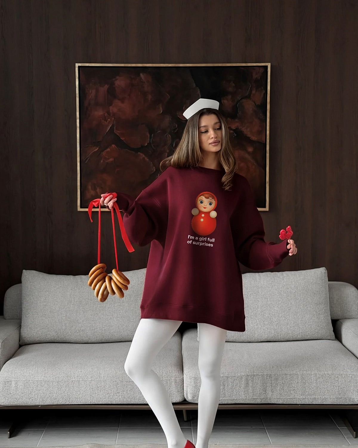 Kadın Oversize Sweatshirt Elbise Matryoshka Girl Baskılı Bordo – Bisiklet Yaka, 3 İplik Polar