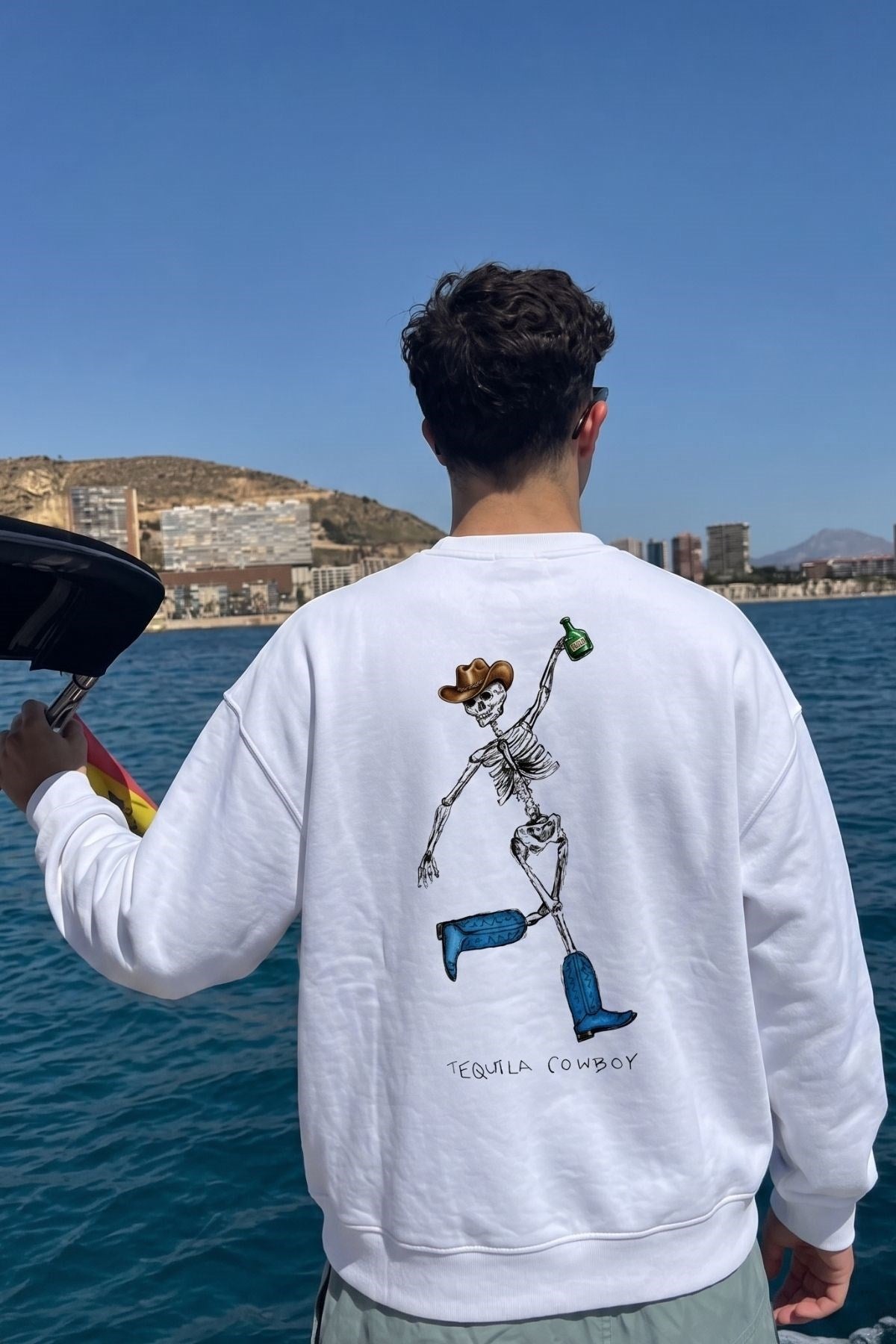 Erkek Oversize Sweatshirt Western Spirit Baskılı Beyaz – Bisiklet Yaka, 3 İplik Şardonlu Polar
