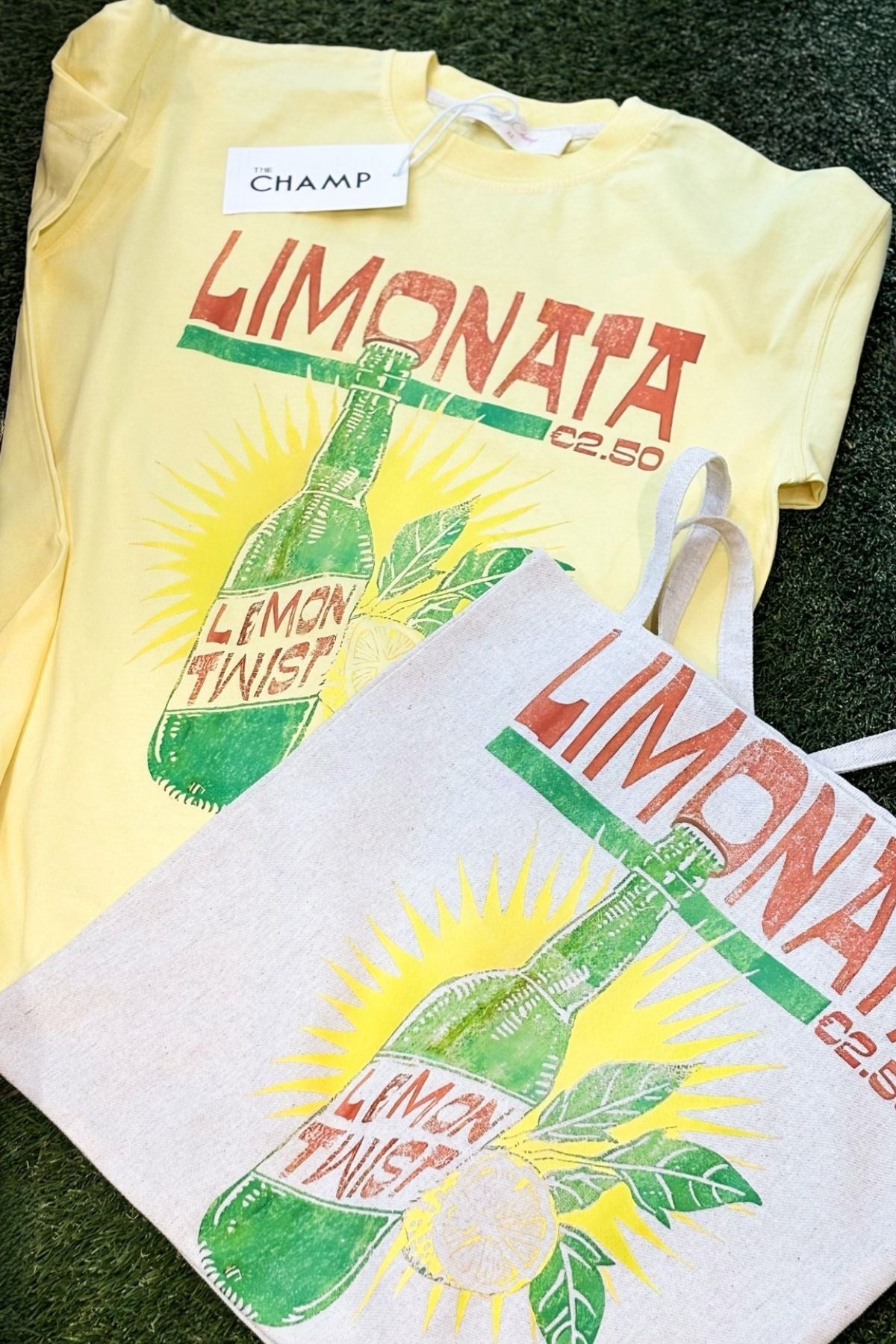Limonata Baskılı Sarı Oversize Kadın Tişört + Bez Çanta Hediye – %100 Pamuk