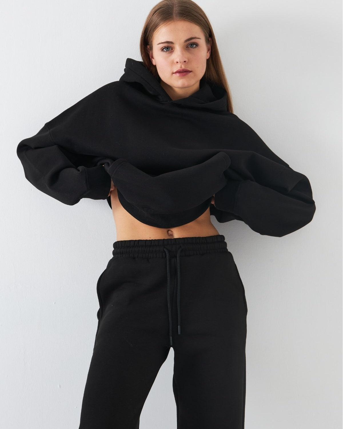 Oversize Unisex Sweatshirt Hoodie Siyah – Kapüşonlu, 3 İplik Şardonlu Polar, Kanguru Cepli, Basic