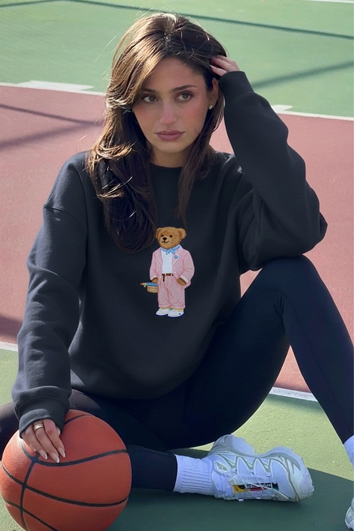 Kadın Oversize Sweatshirt Pink Suit Bear 3D Baskılı Lacivert – Bisiklet Yaka, 3 İplik Şardonlu Polar