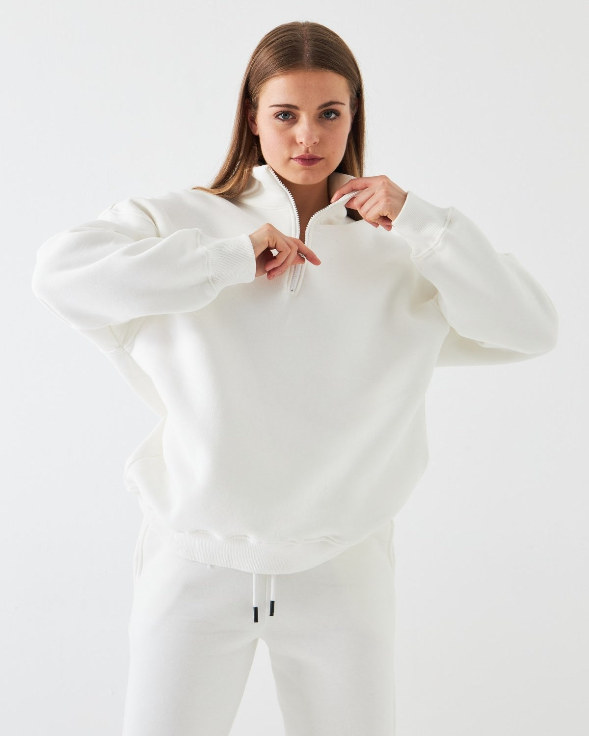Unisex Oversize Sweatshirt Basic Beyaz – Yarım Fermuar Dik Yaka, 3 İplik Şardonlu Polar