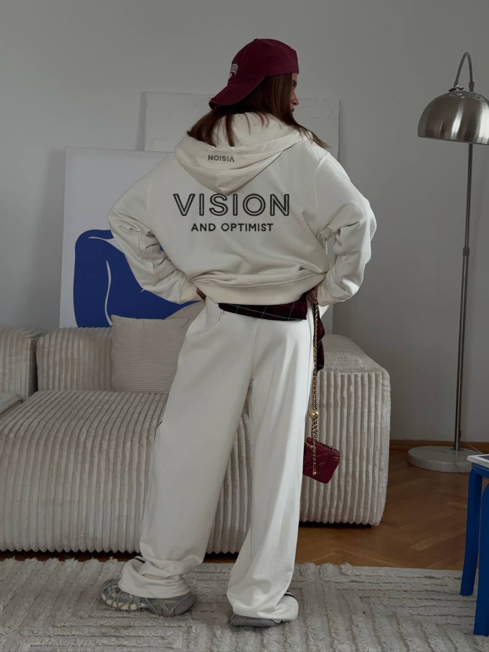 Kadın Oversize Eşofman Takımı Vision Baskılı Beyaz – Kapüşonlu Fermuarlı, Bağcıklı Bel, Boru paça