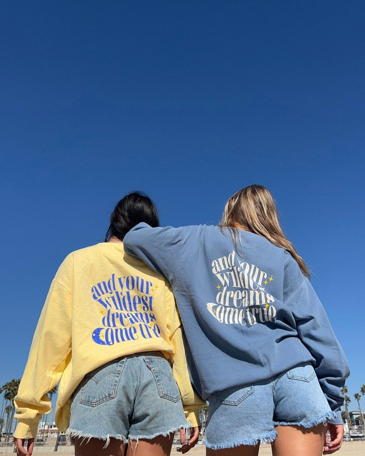 Oversize Unisex Bisiklet Yaka Sweat Sarı – 3 İplik Polar Kumaş, Rahat Kalıp, Wildest Dreams Baskılı