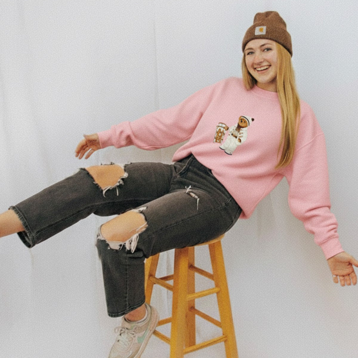 Kadın Oversize Sweatshirt Quiet Club 3D Baskılı Pembe – Bisiklet Yaka, 3 İplik Şardonlu Polar