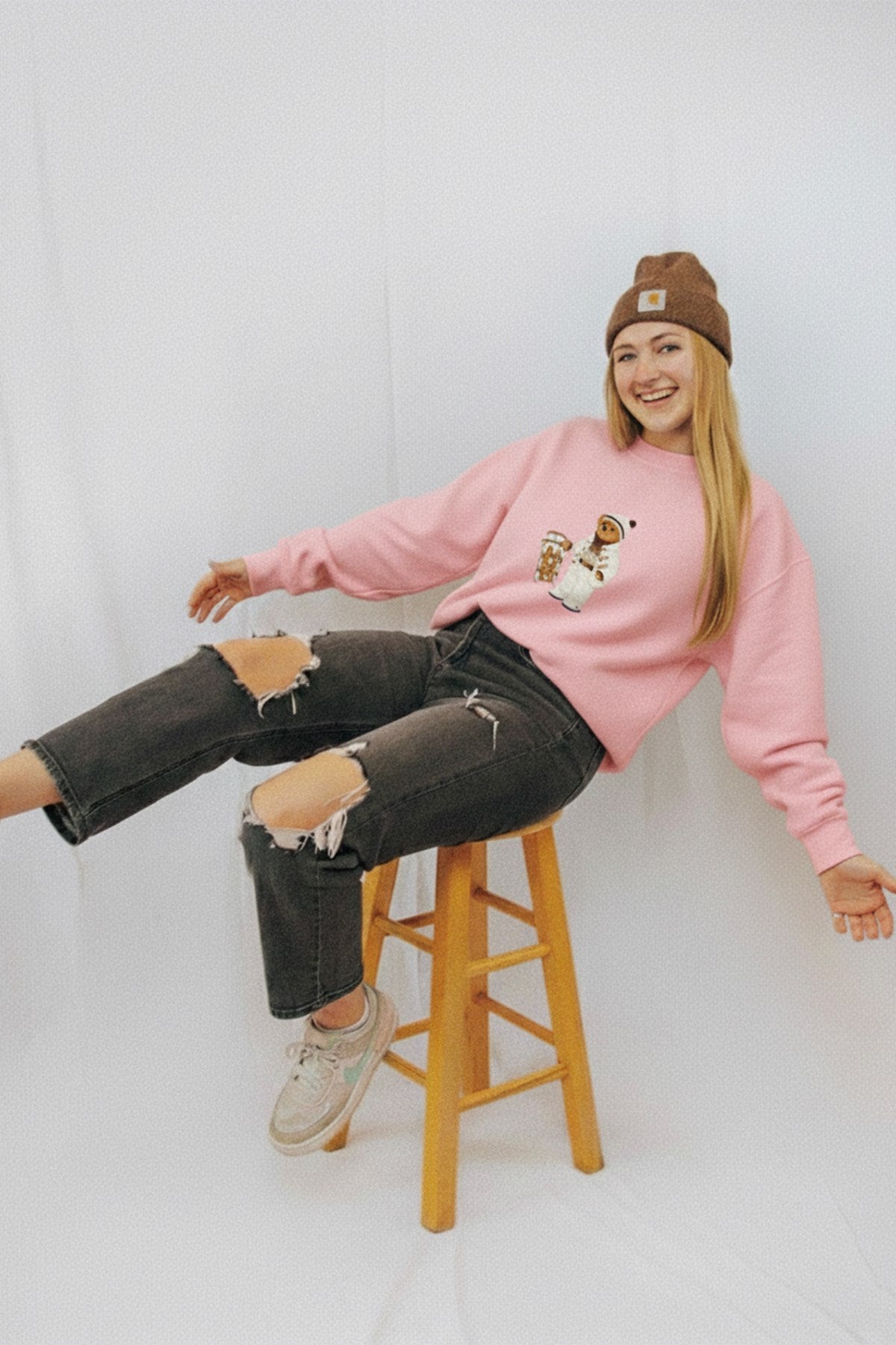 Kadın Oversize Sweatshirt Quiet Club 3D Baskılı Pembe – Bisiklet Yaka, 3 İplik Şardonlu Polar