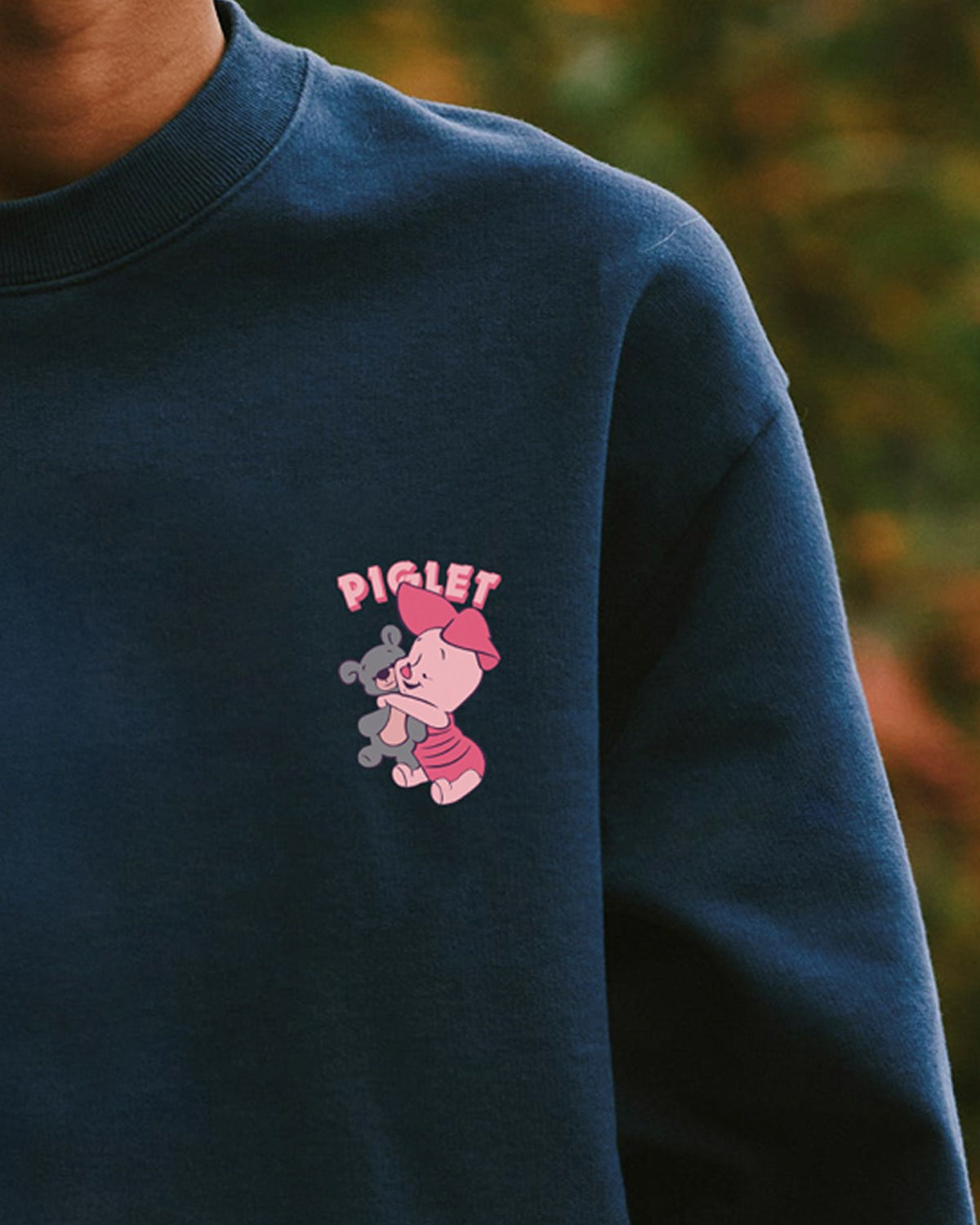 Kadın Oversize Sweatshirt Piglet Hugs Baskılı Lacivert – Bisiklet Yaka, 3 İplik Şardonlu Polar