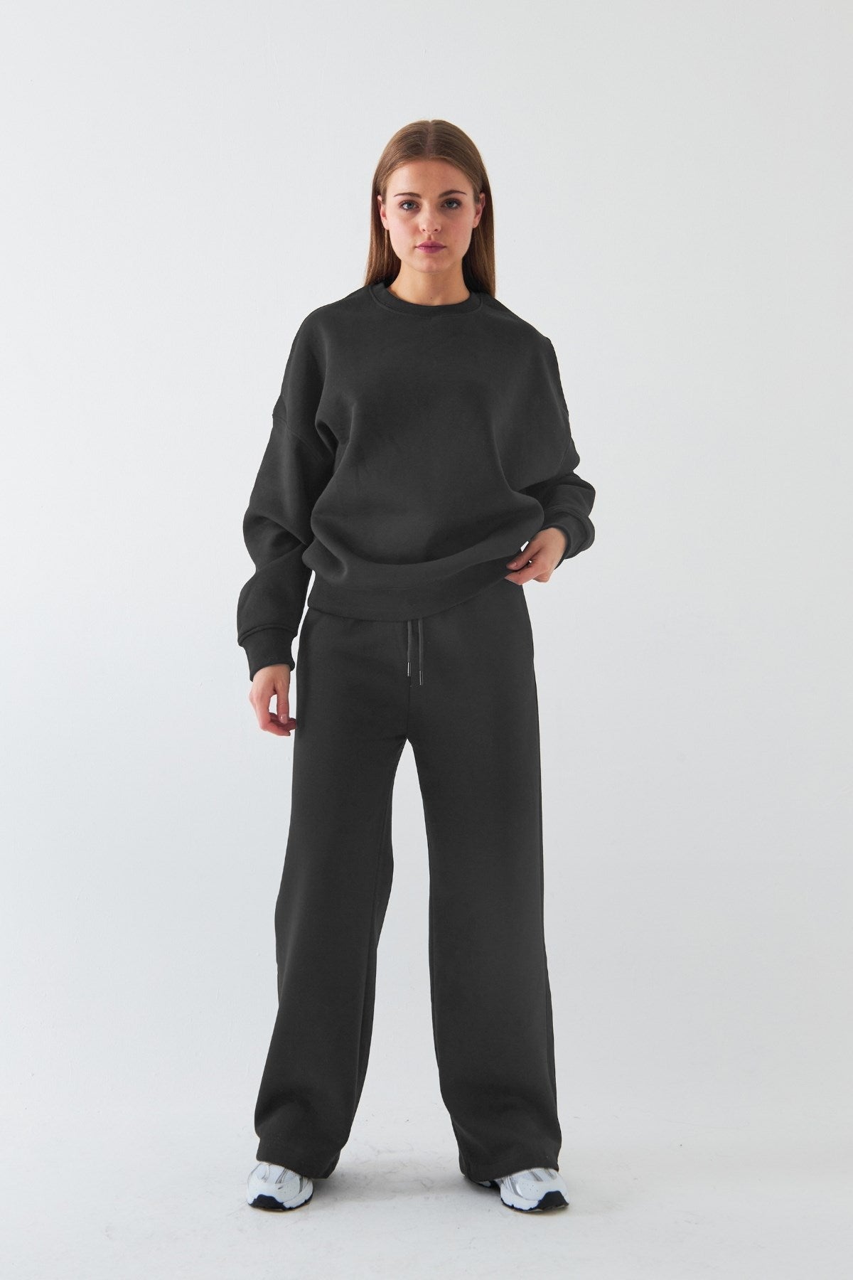 Unisex Oversize Eşofman Takımı Basic Füme – Bisiklet Yaka, Bol Paça, 3 İplik Şardonlu Polar