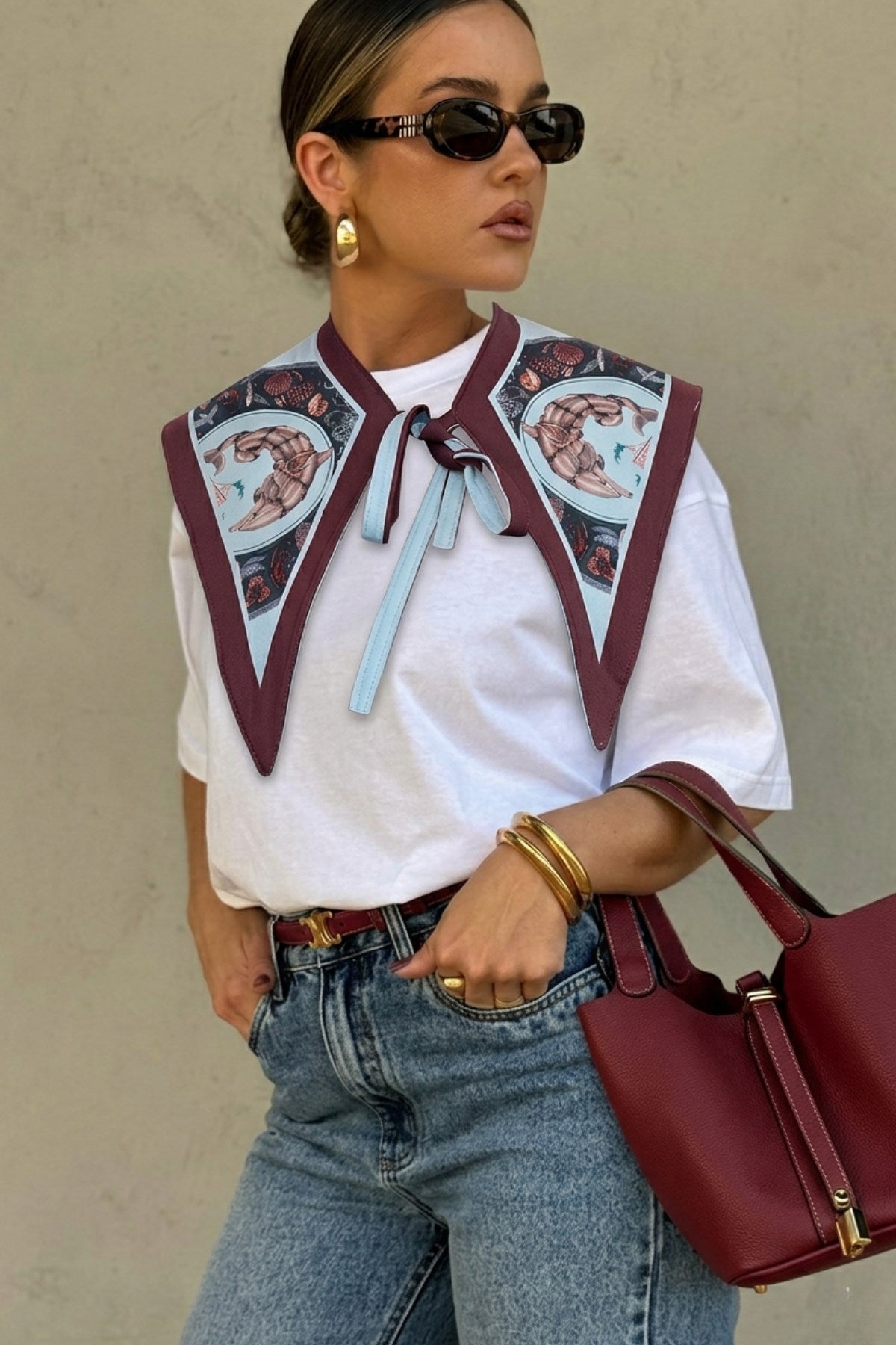 Kadın Oversize Tişört Aegean Rouge Şal Yaka Aksesuarlı Beyaz – Rahat Kalıp, %100 Pamuk