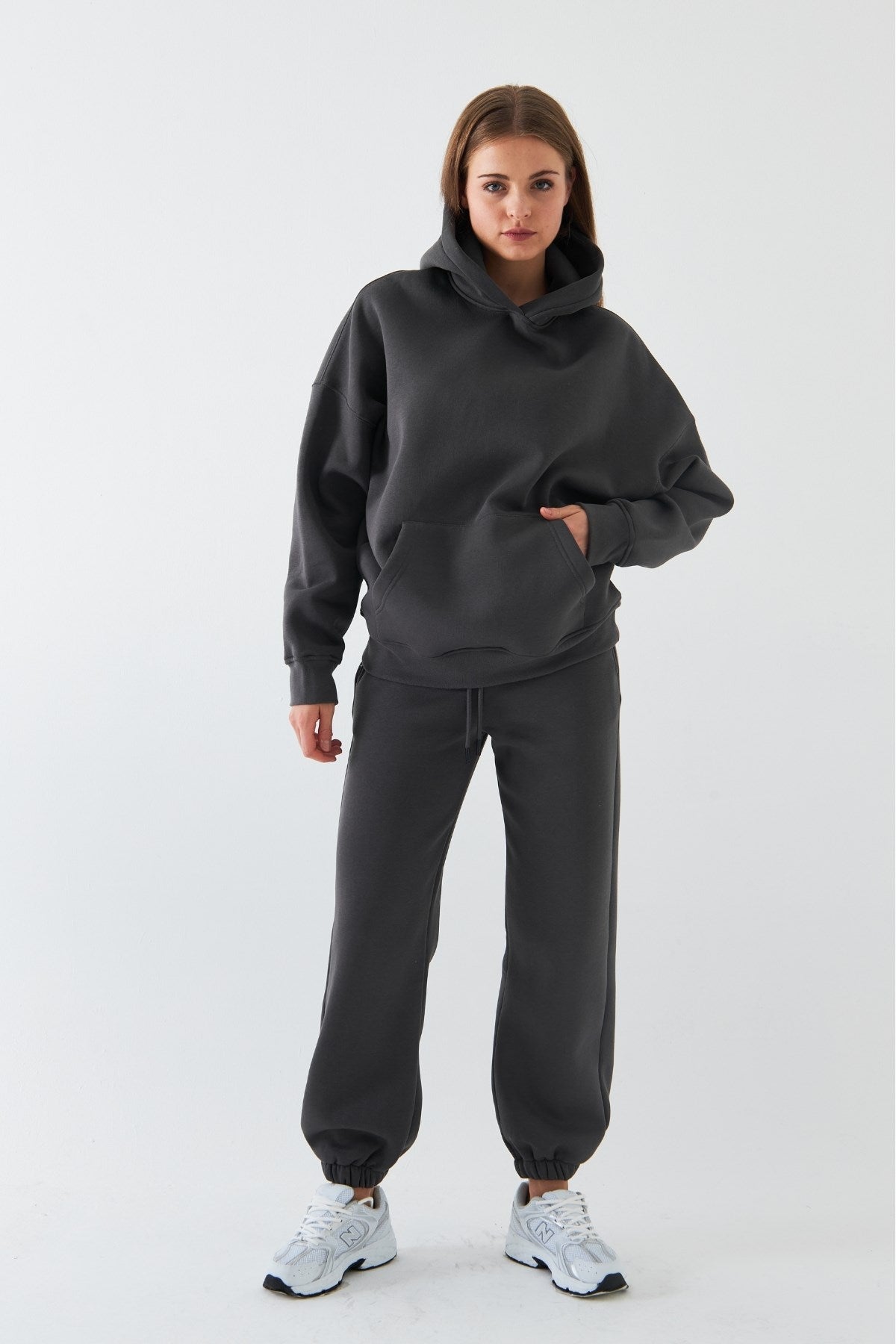  Oversize Unisex Sweatshirt Hoodie Füme – Kapüşonlu, 3 İplik Şardonlu Polar, Kanguru Cepli, Basic