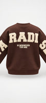 Kadın Oversize Sweatshirt Paradise Varsity Kabartma Baskılı Kahverengi – Bisiklet Yaka, 3 İplik Şardonlu Polar