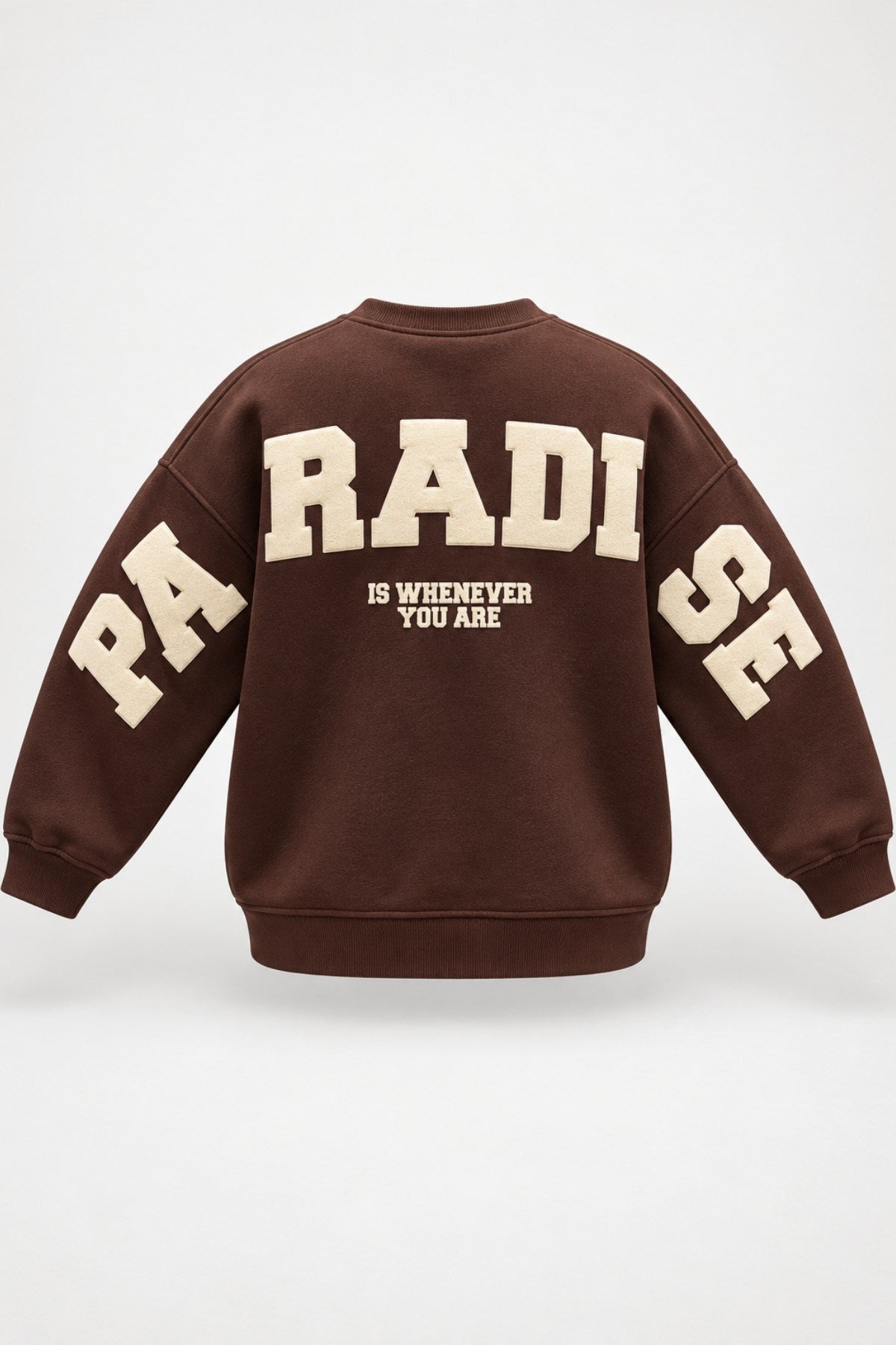 Kadın Oversize Sweatshirt Paradise Varsity Kabartma Baskılı Kahverengi – Bisiklet Yaka, 3 İplik Şardonlu Polar