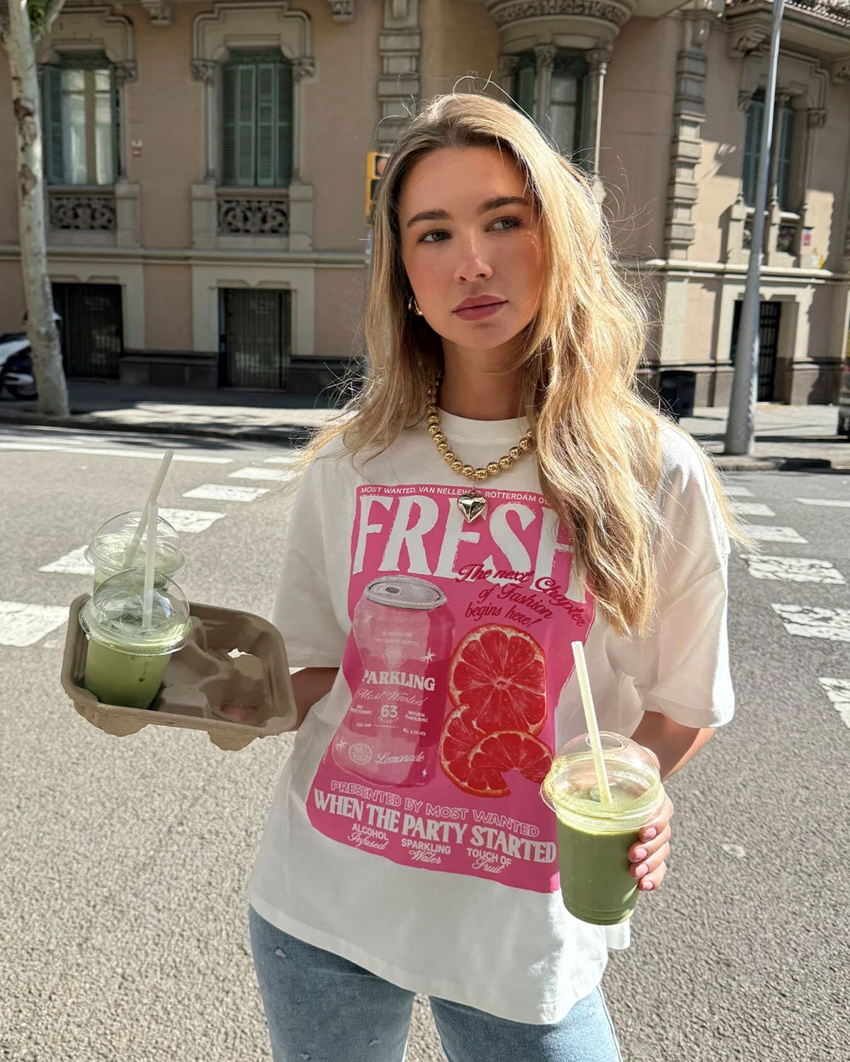 Kadın Oversize Tişört Fresh Spark Baskılı Beyaz – Bisiklet Yaka, %100 Pamuk Compact Süprem 24/1