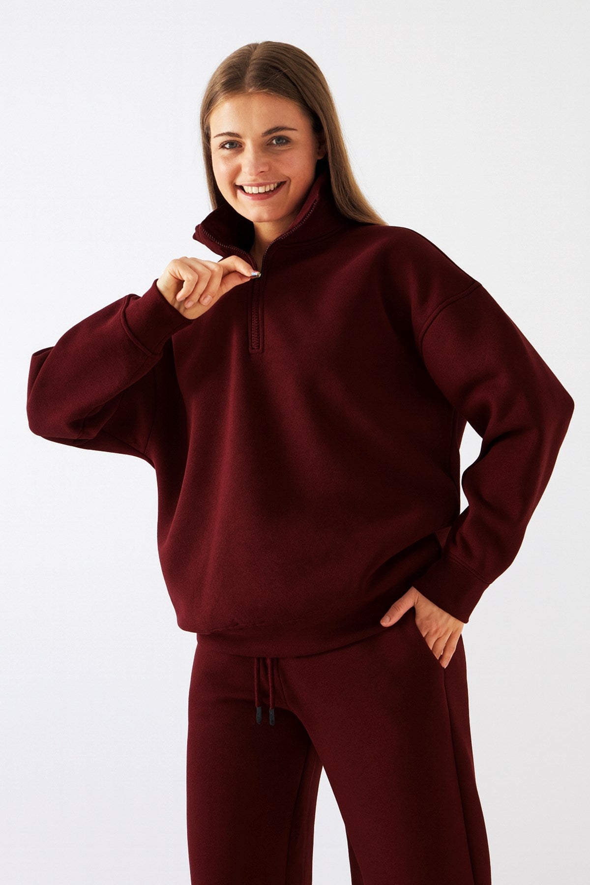 Unisex Oversize Eşofman Takımı Basic Bordo – Fermuarlı Dik Yaka, Lastikli Paça, 3 İplik Şardonlu Polar