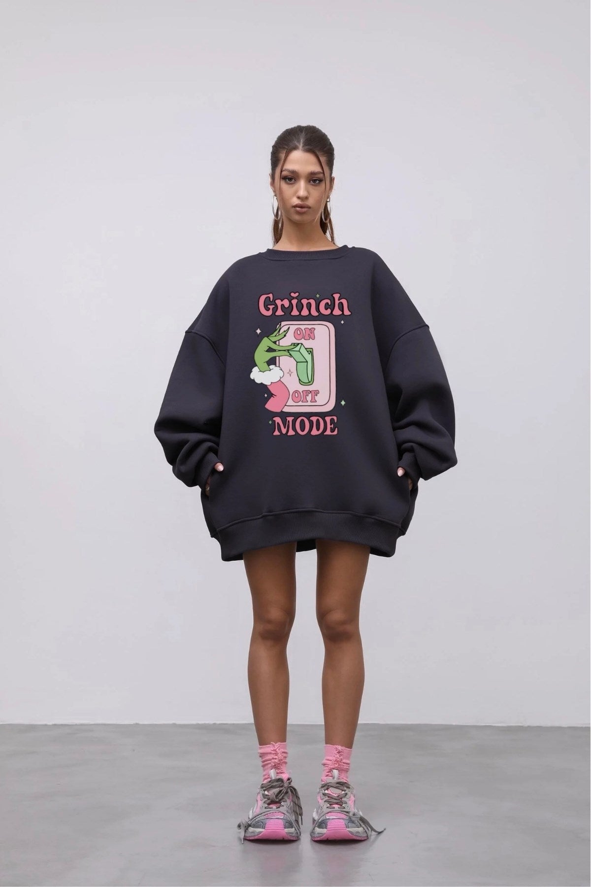 Kadın Oversize Sweatshirt Elbise Grinch Mode Baskılı Füme – Bisiklet Yaka, 3 İplik Şardonlu Polar