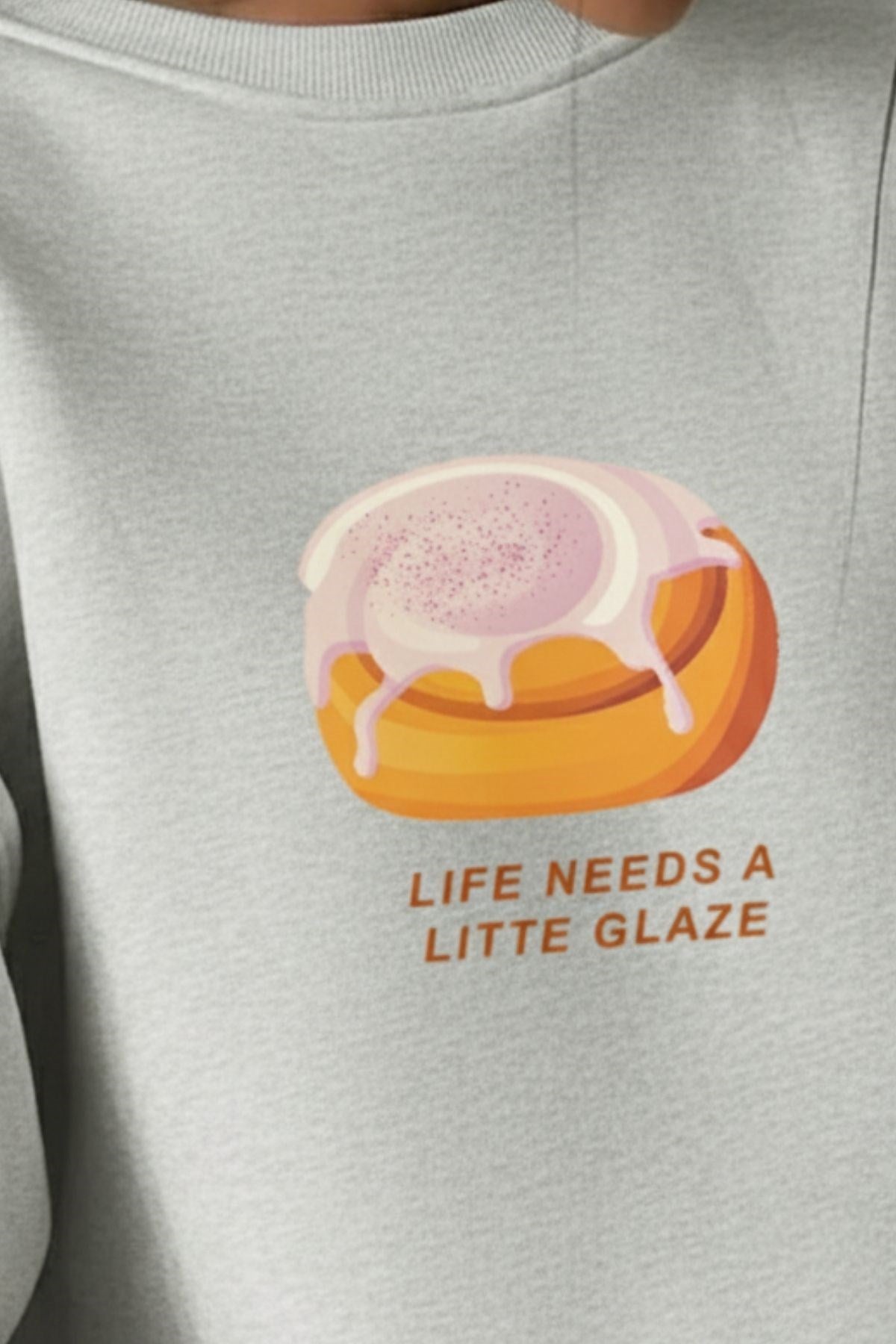 Kadın Oversize Sweat Elbise Bakery Glazed Donut Baskılı Gri Melanj – Bisiklet Yaka, 3 İplik Polar