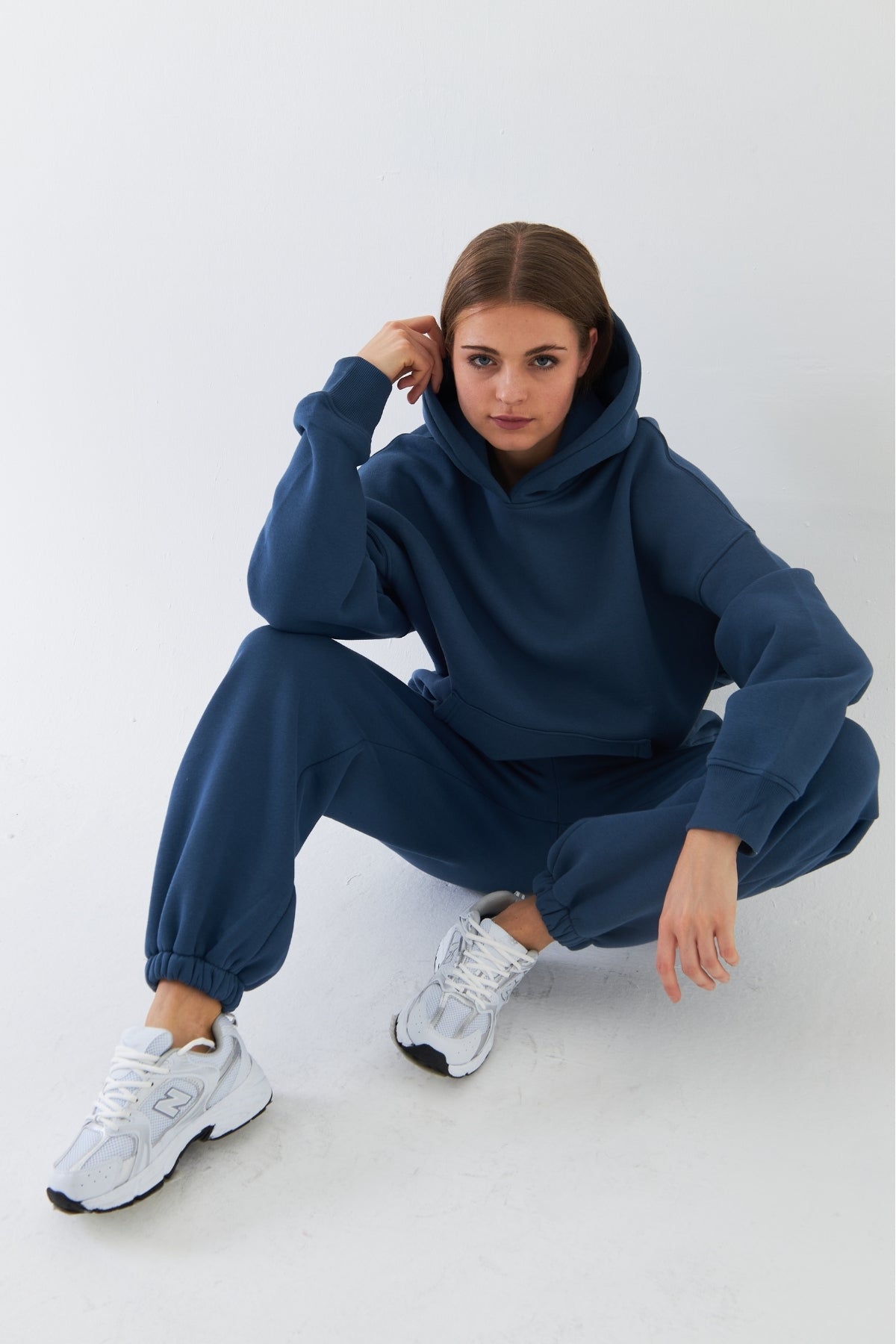 Oversize Unisex Eşofman Takımı Marine – Basic, 3 İplik Şardonlu Polar; Kapüşonlu Üst, Lastikli Alt