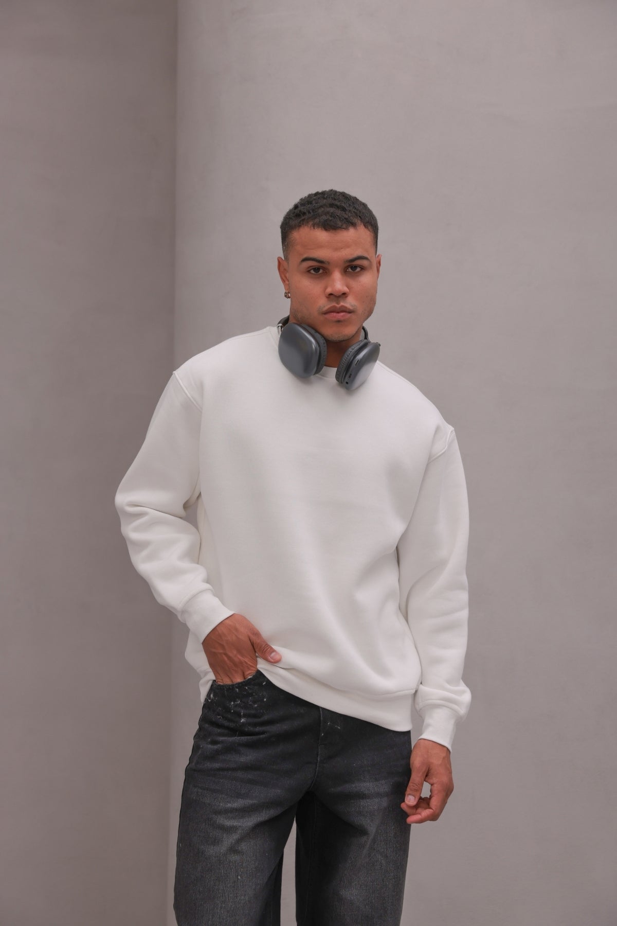 Erkek Oversize Sweatshirt Basic Beyaz – Bisiklet Yaka, 3 İplik Şardonlu Polar