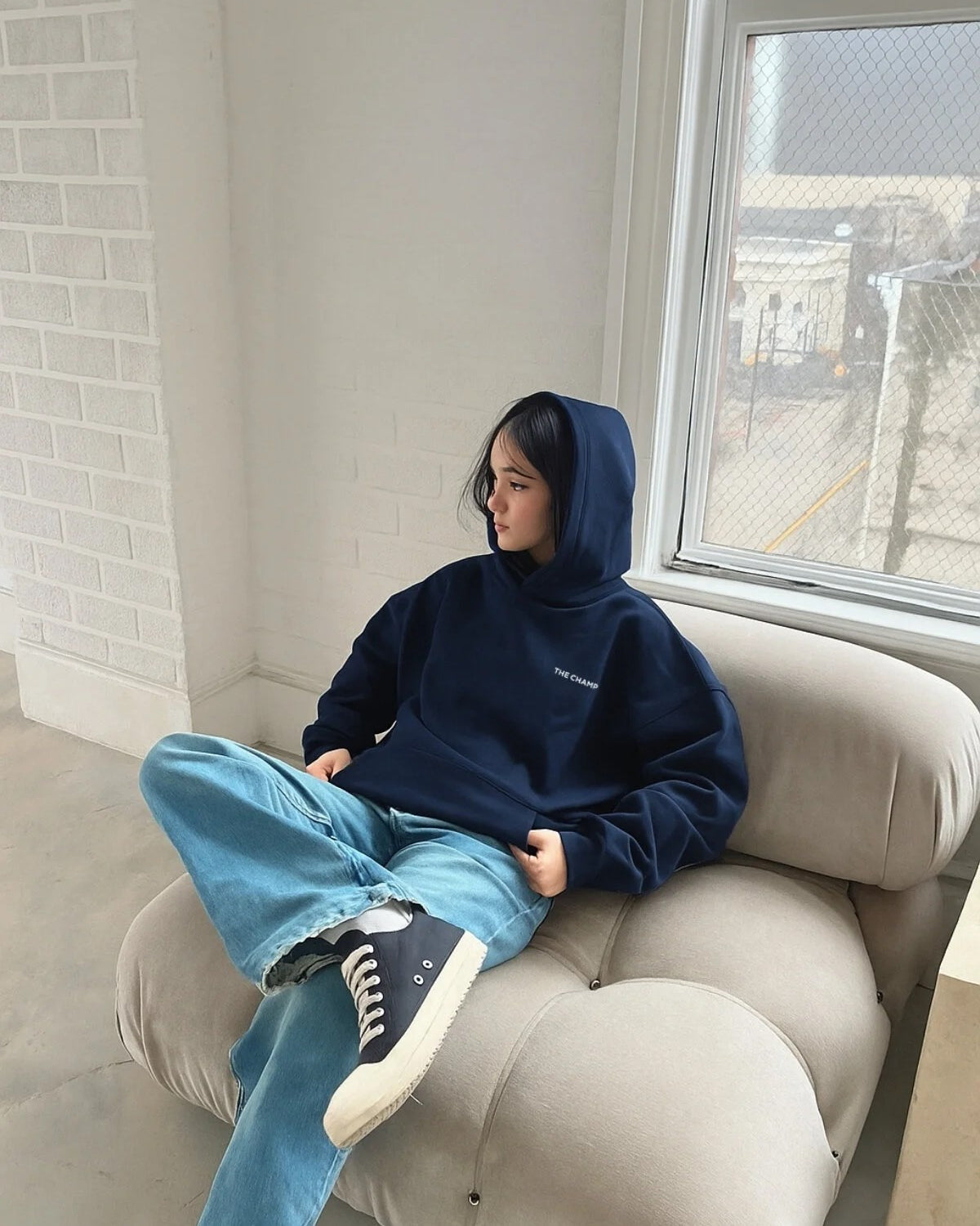  Every Thing Is Fine Baskılı Unisex Lacivert Kapüşonlu Sweatshirt – 3 İplik Şardonlu Kumaş