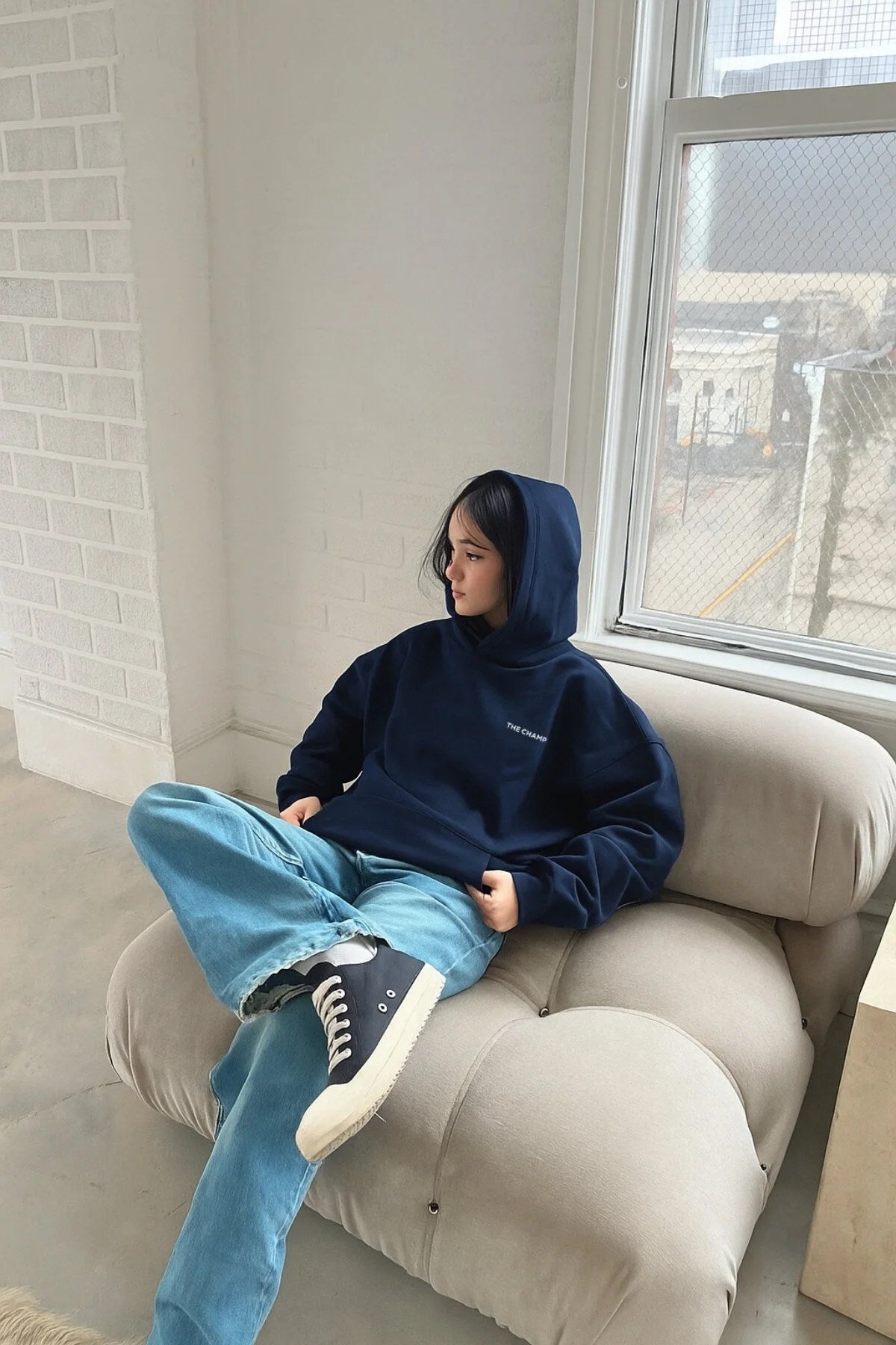  Every Thing Is Fine Baskılı Unisex Lacivert Kapüşonlu Sweatshirt – 3 İplik Şardonlu Kumaş