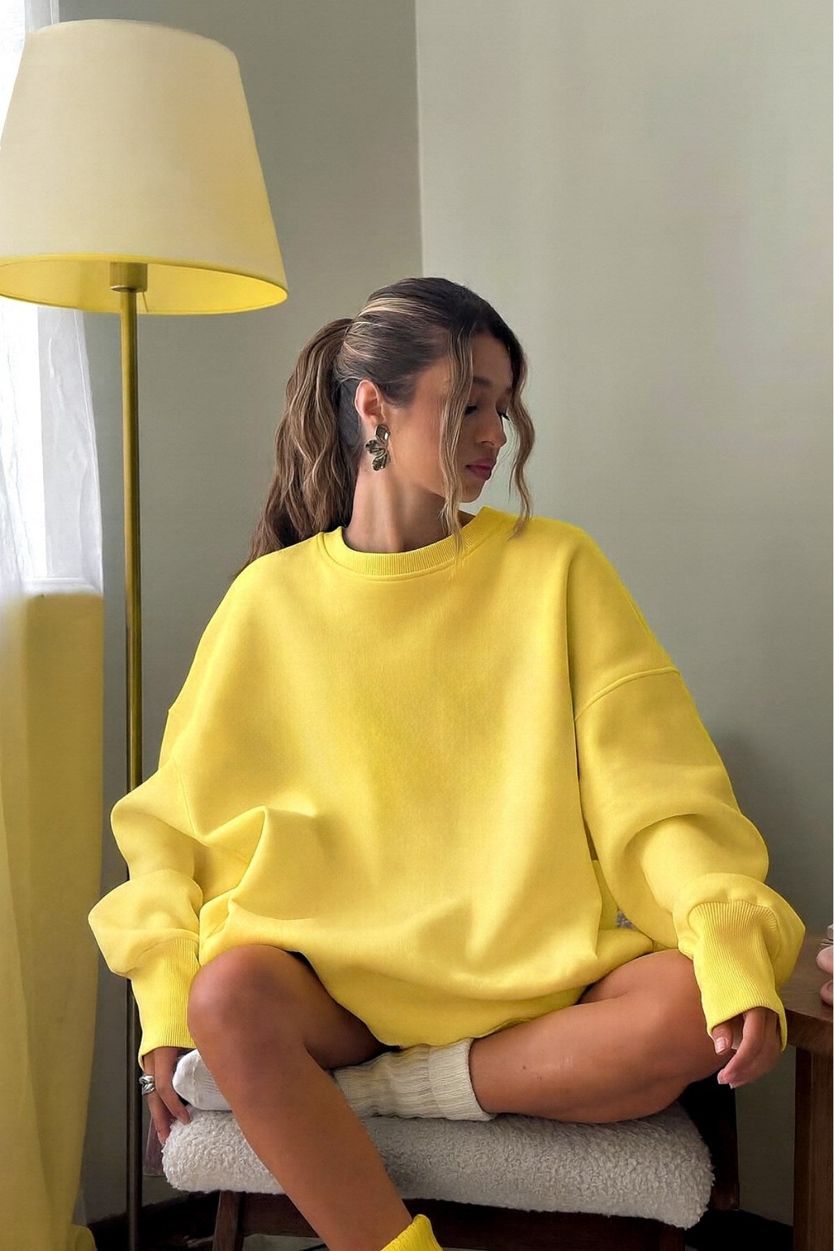 Kadın Oversize Sweatshirt Elbise  Basic Sarı – Bisiklet Yaka, 3 İplik Şardonlu Polar