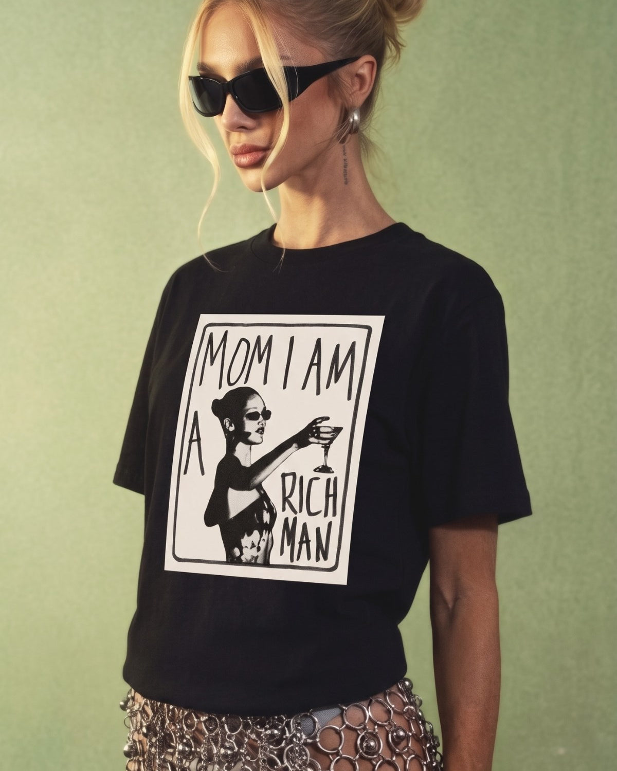 Kadın Oversize Tişört Mom I Am A Rich Man Baskılı Siyah – Bisiklet Yaka, Rahat Kalıp, %100 Pamuk
