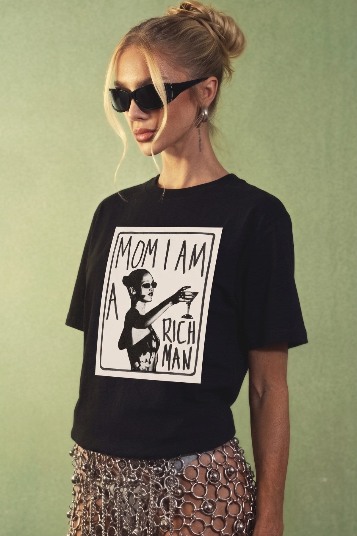 Kadın Oversize Tişört Mom I Am A Rich Man Baskılı Siyah – Bisiklet Yaka, Rahat Kalıp, %100 Pamuk