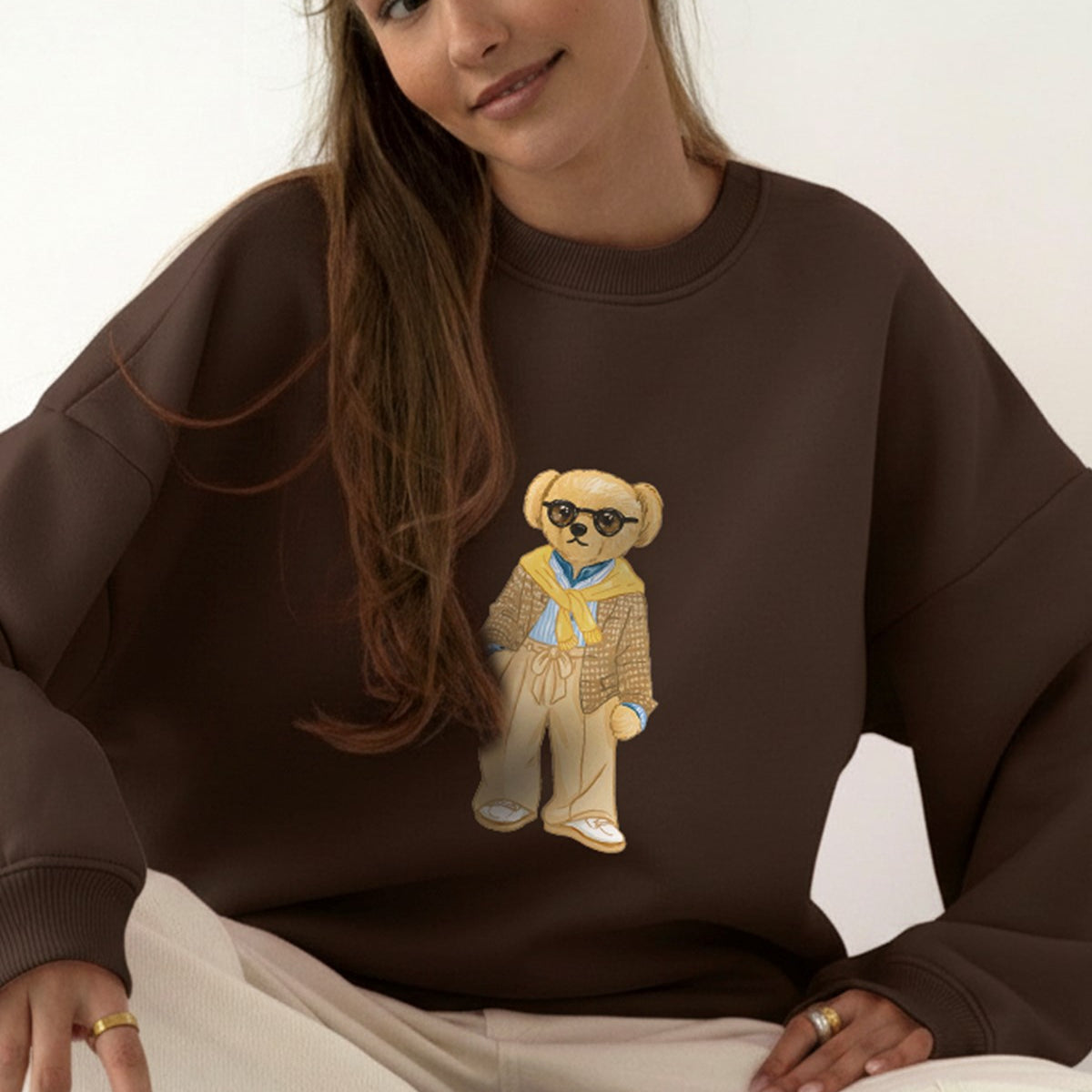 Kadın Oversize Sweatshirt Gentleman Bear Baskılı Kahverengi – Bisiklet Yaka, 3 İplik Şardonlu
