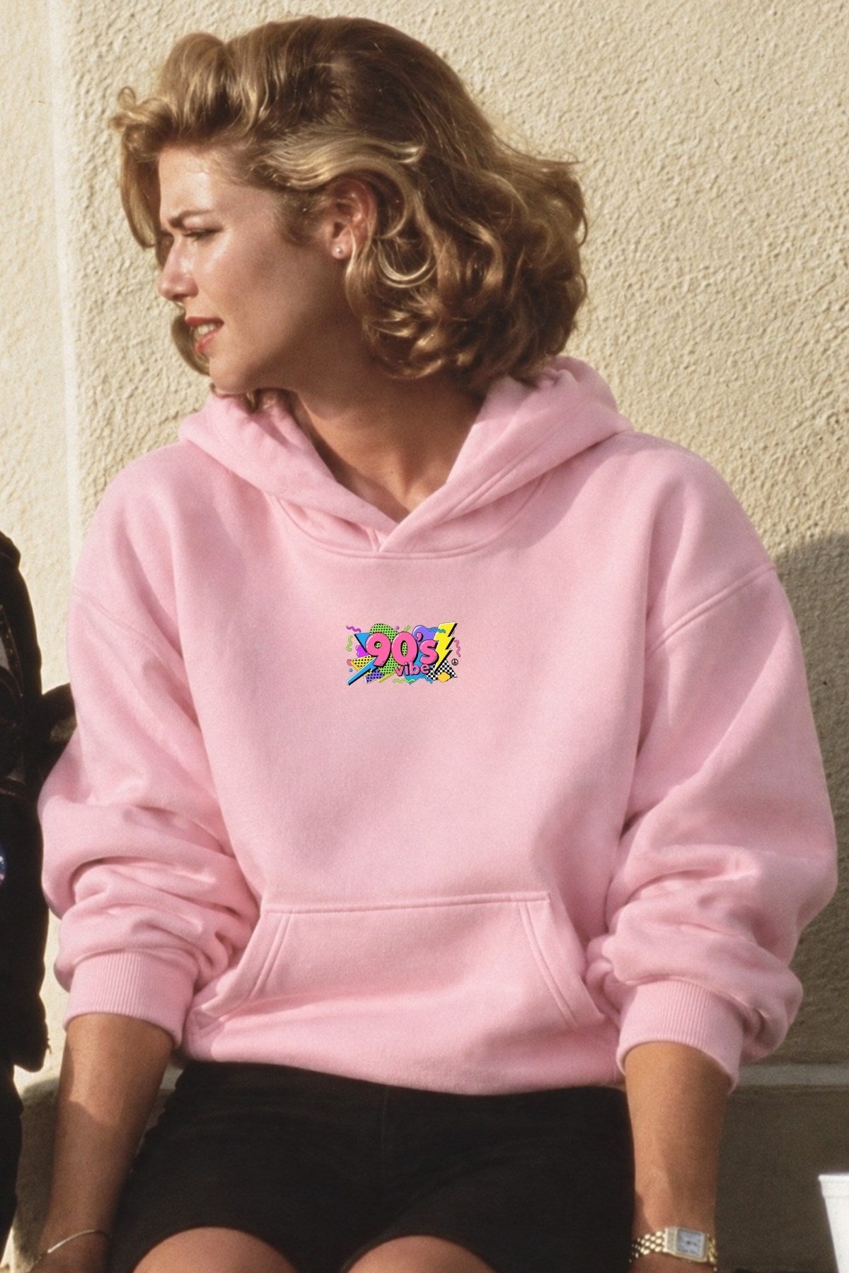 Kadın Oversize Hoodie 90’s Vibe Baskılı Pembe - Kapüşonlu, Kanguru Cepli, 3 İplik Polar