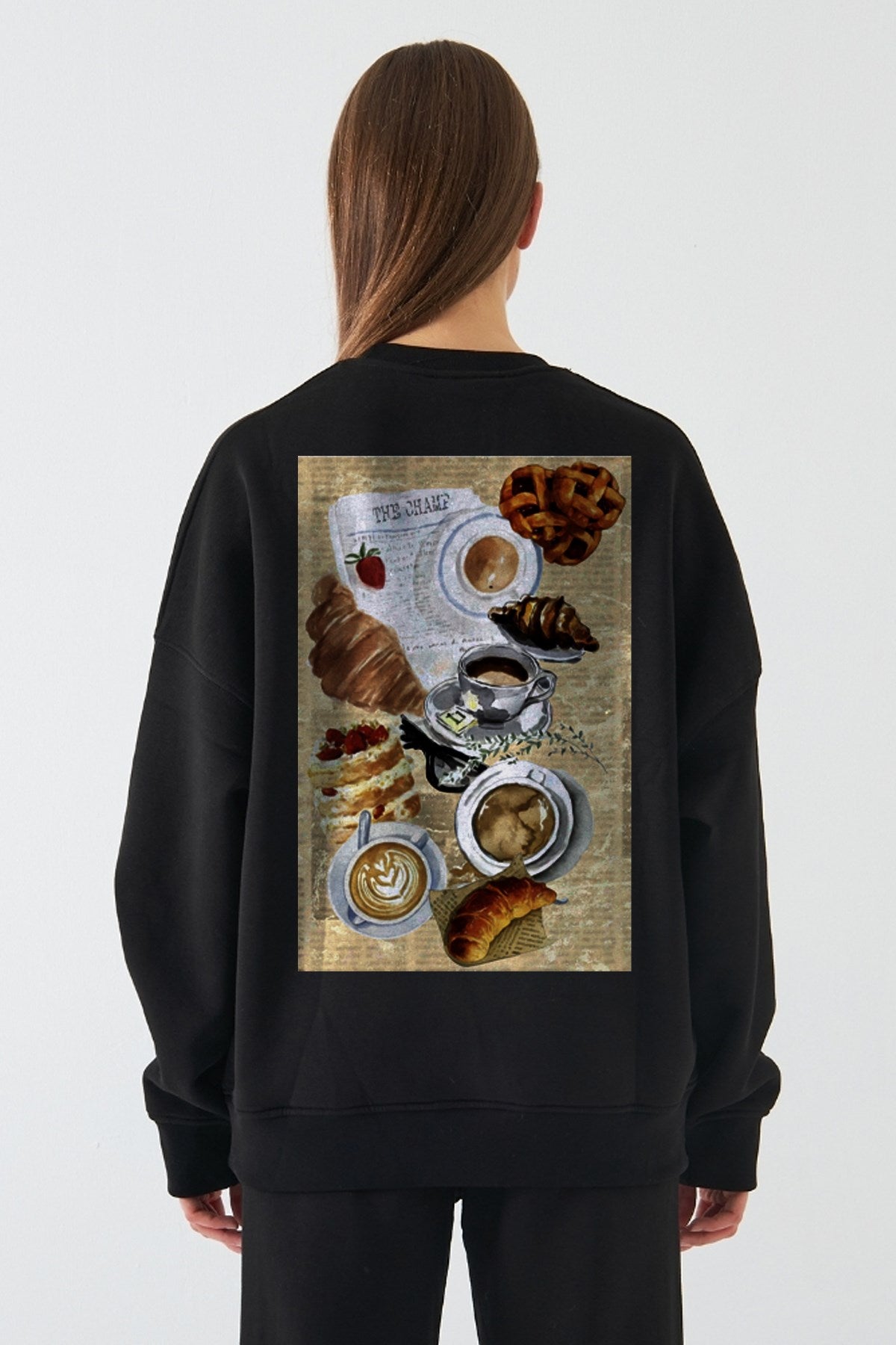 Kadın Oversize Sweatshirt Paris Coffee Journal Baskılı Siyah – Bisiklet Yaka, 3 İplik Şardonlu Polar