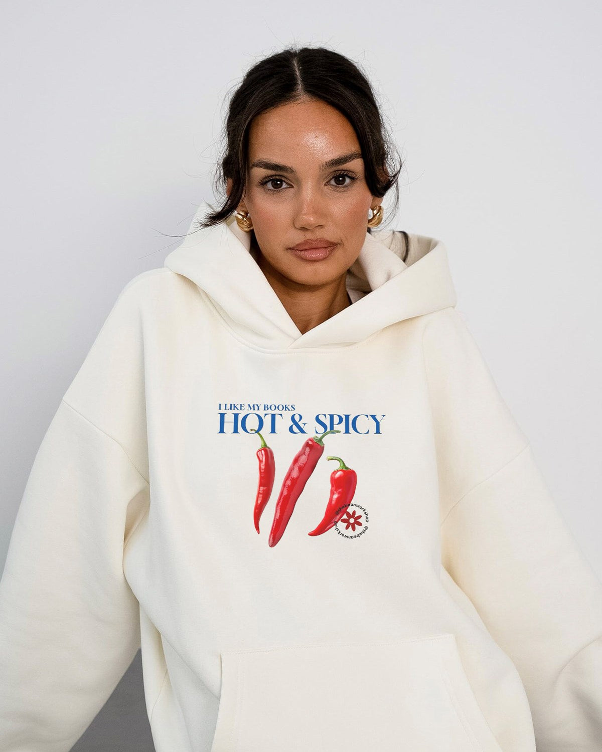 Kadın Oversize Sweatshirt Hoodie Hot & Spicy Baskılı Beyaz – Kapüşonlu, 3 İplik Şardonlu Polar
