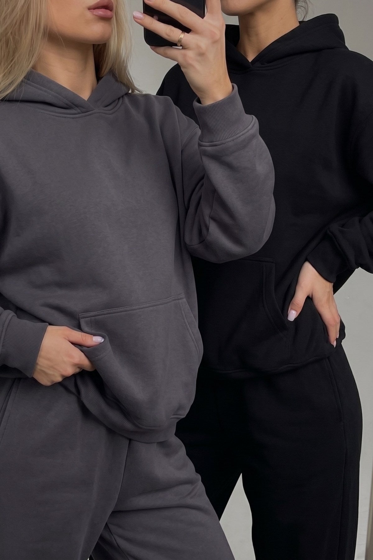 Unisex 2’li Oversize Basic Hoodie Siyah & Füme – Kapüşonlu, Cepli, 3 İplik Şardonlu Polar